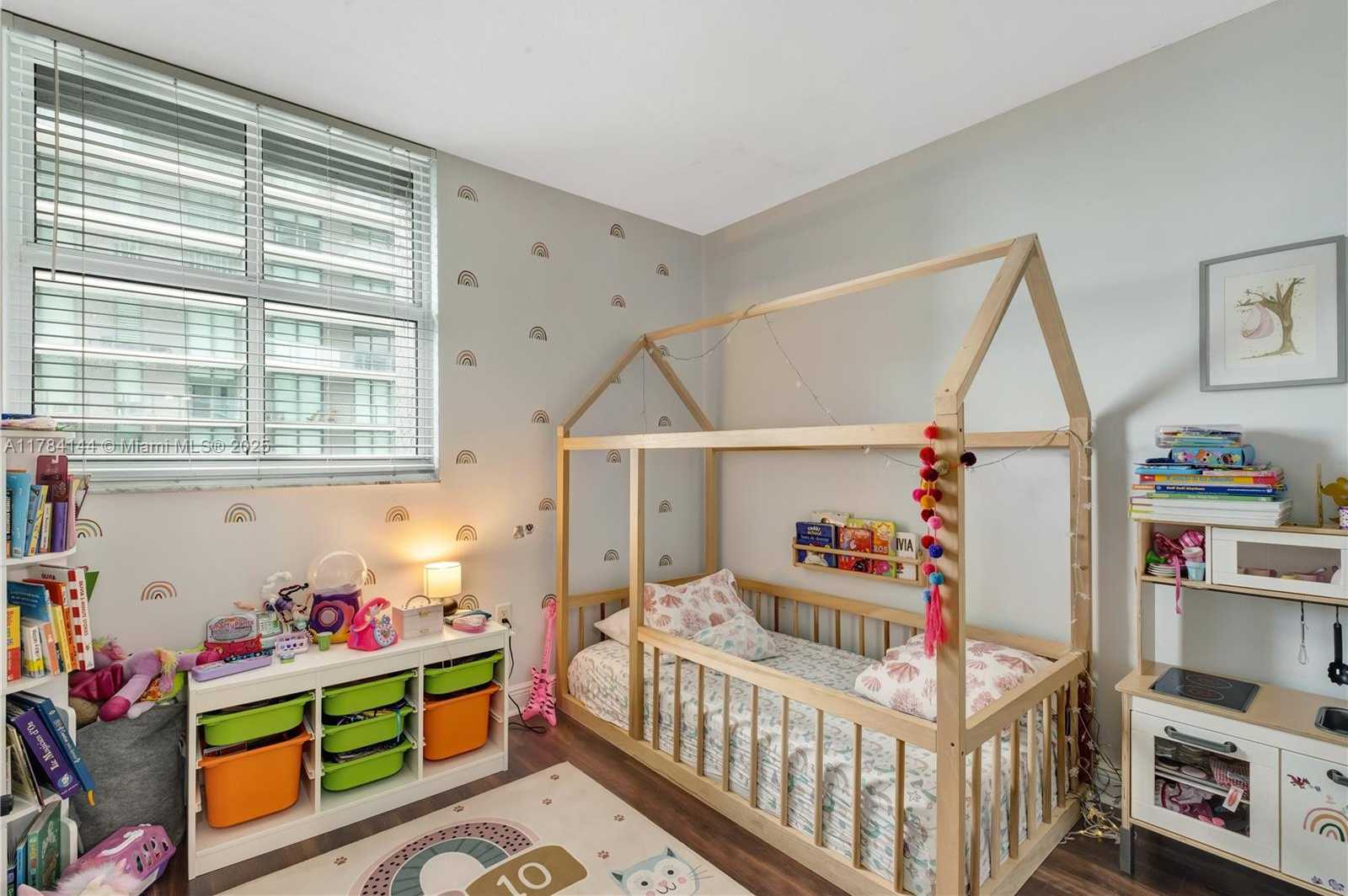 Small Image of 1250 SOUTH MIAMI AVE #2802, Miami Number 52
