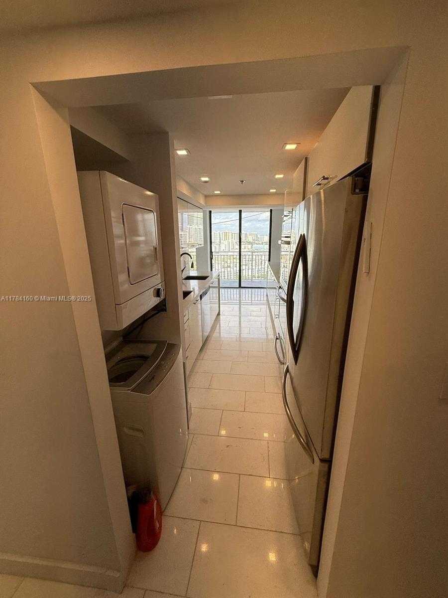 Small Image of 210 #2310, Sunny Isles Beach Number 4