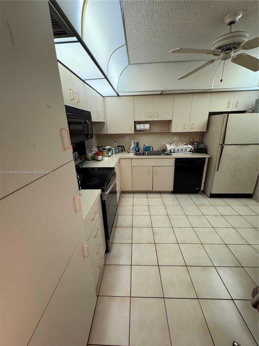 Small Image of 4960 EAST SABAL PALM BLVD #406, Tamarac Number 10