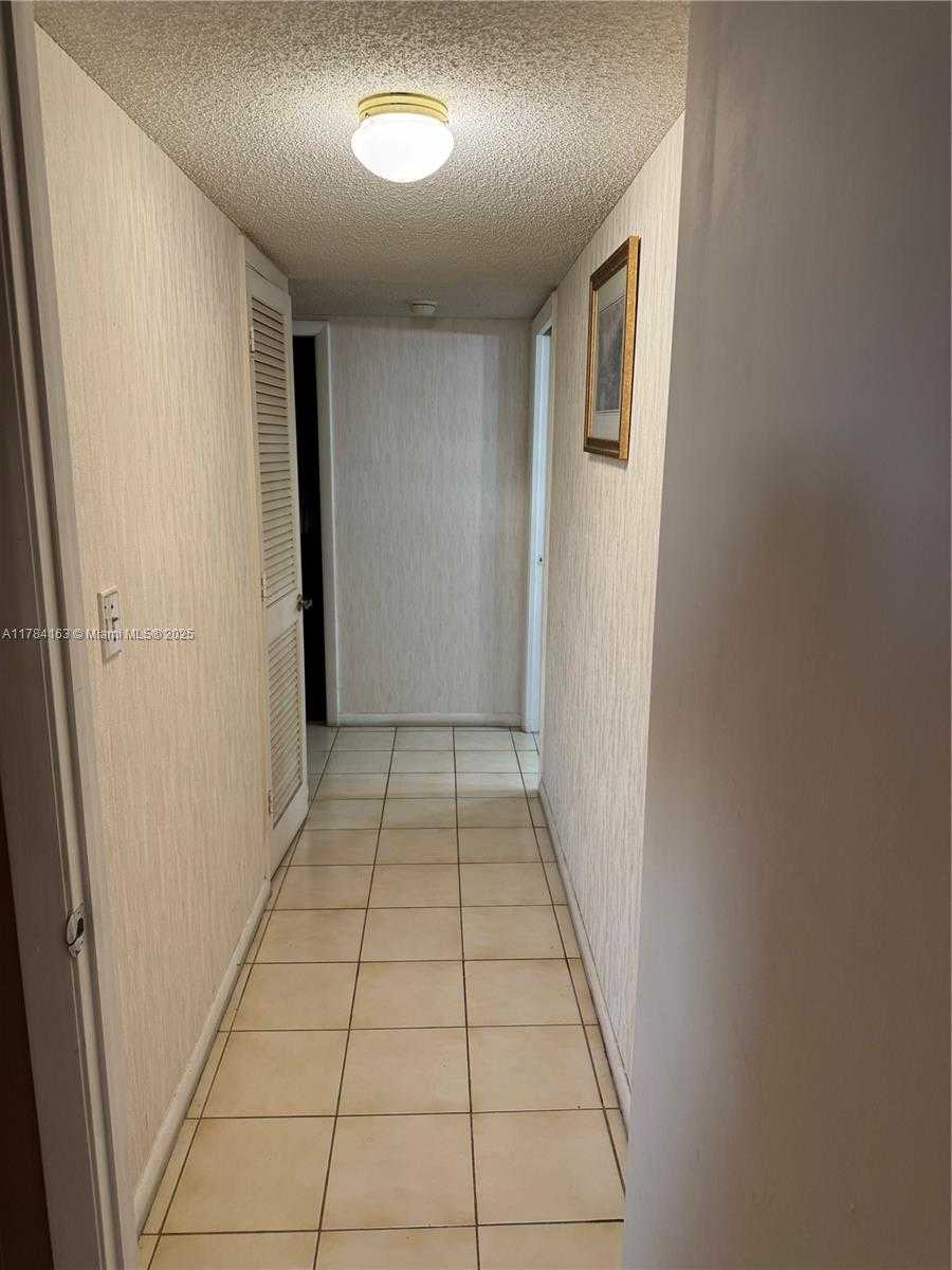 Small Image of 4960 EAST SABAL PALM BLVD #406, Tamarac Number 14