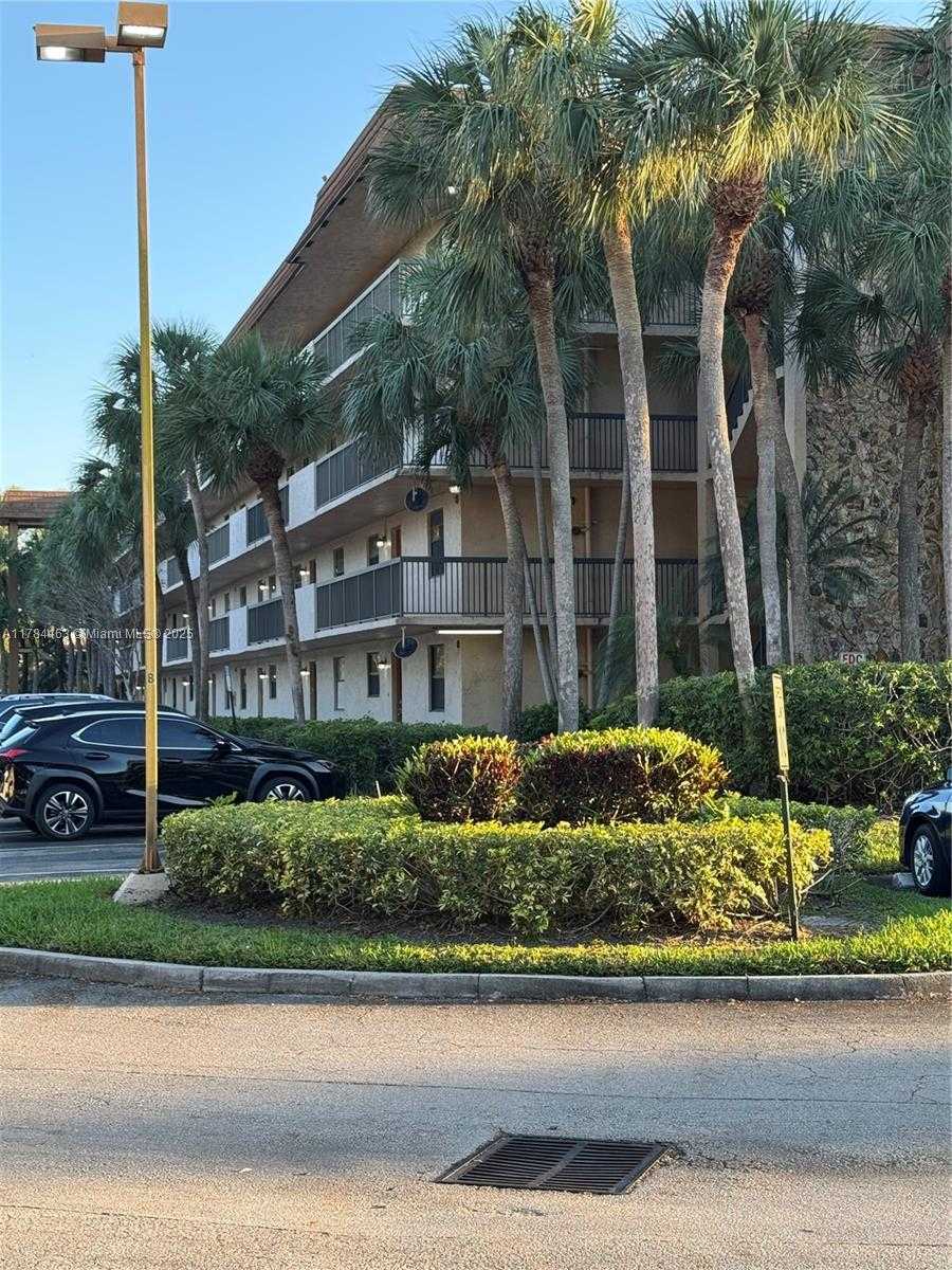 Small Image of 4960 EAST SABAL PALM BLVD #406, Tamarac Number 5