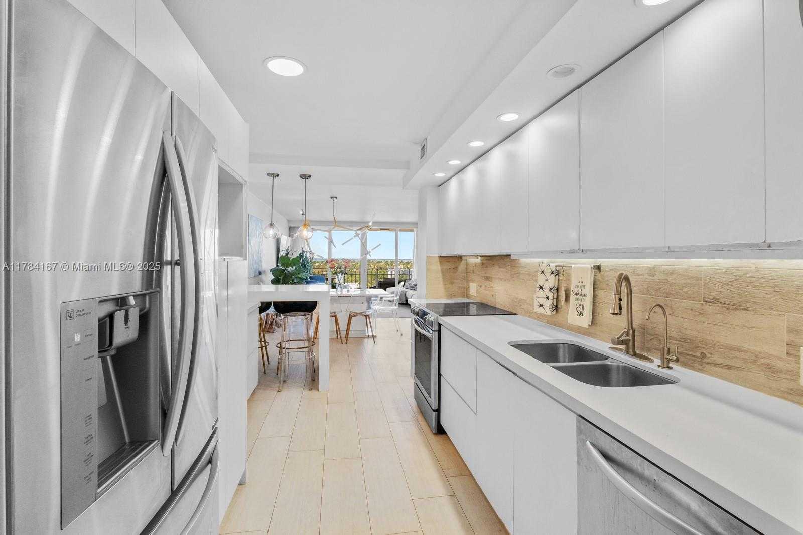 Small Image of 600 GRAPETREE DR #10GN, Key Biscayne Number 12