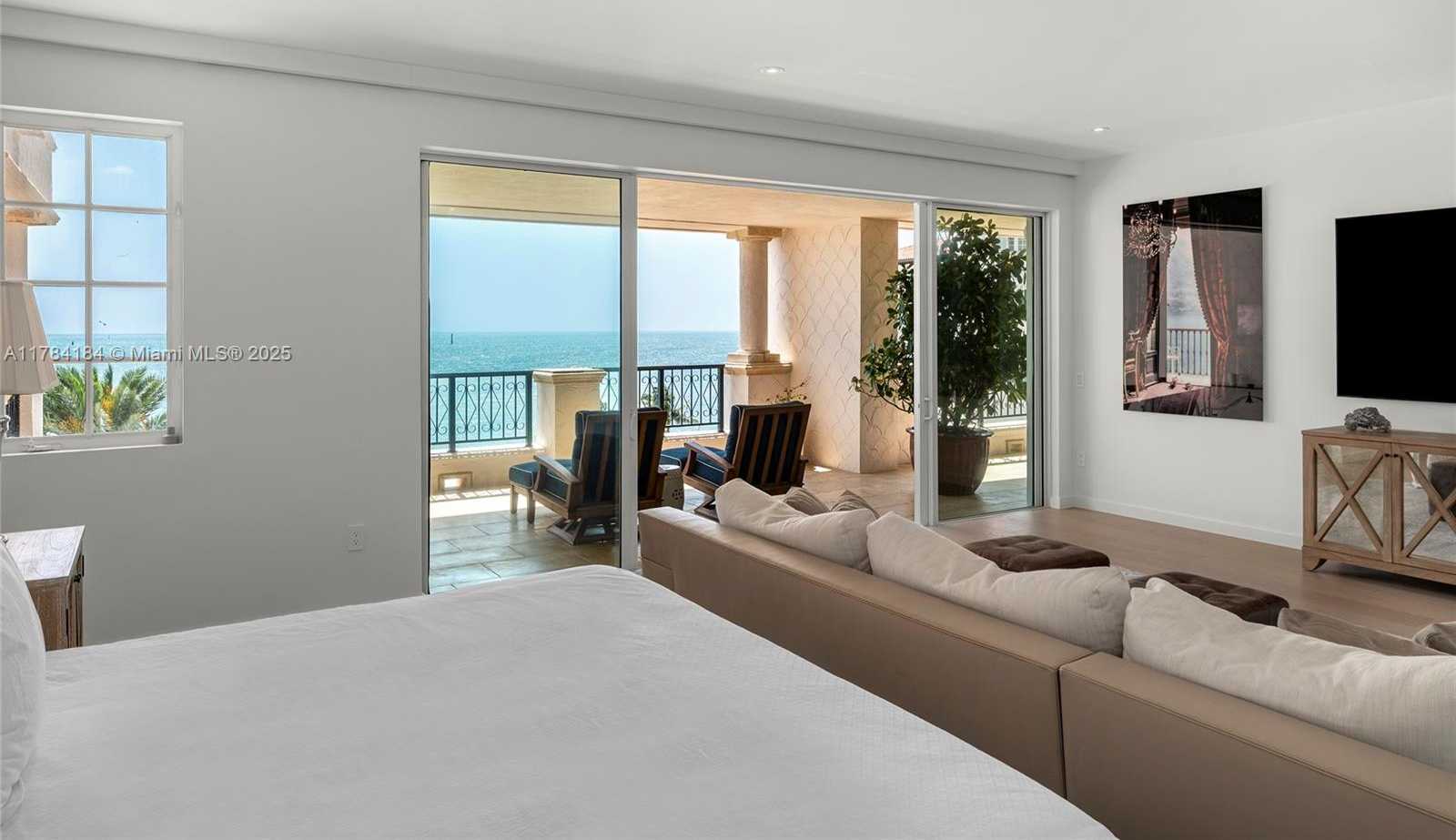 Small Image of 7600 FISHER ISLAND DR #7654, Miami Beach Number 22