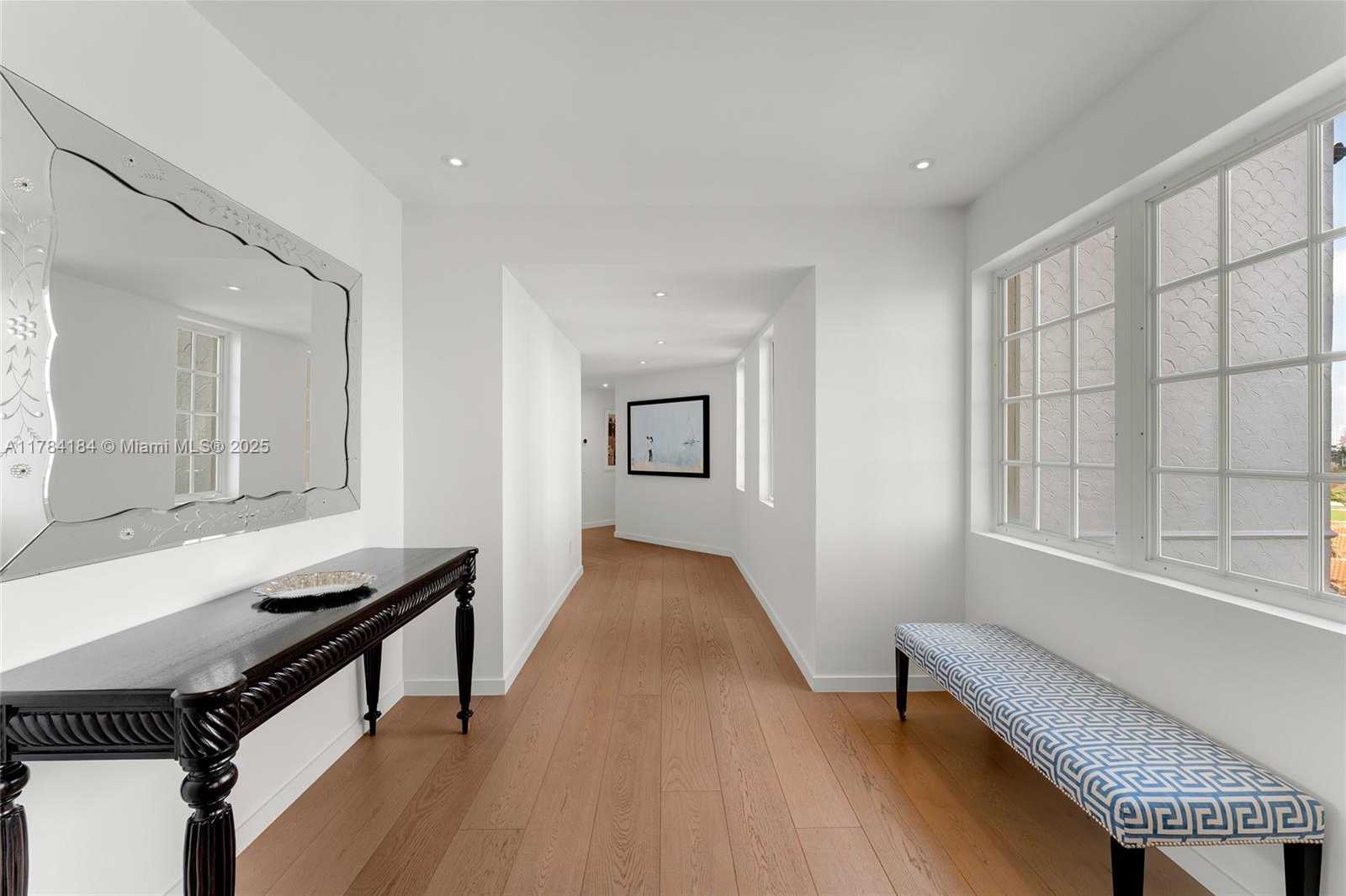 Small Image of 7600 FISHER ISLAND DR #7654, Miami Beach Number 32