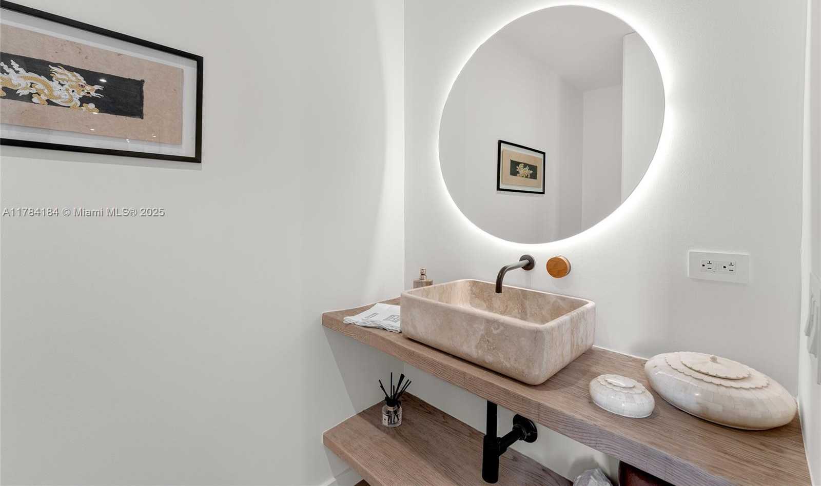 Small Image of 7600 FISHER ISLAND DR #7654, Miami Beach Number 33