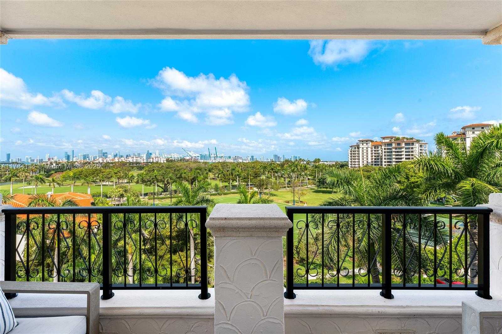 Small Image of 7600 FISHER ISLAND DR #7654, Miami Beach Number 38
