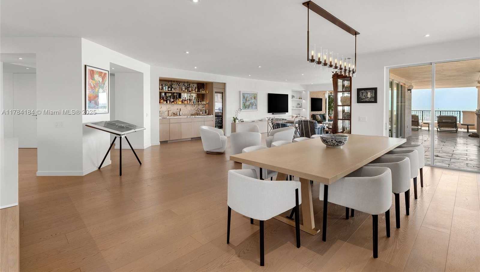 Small Image of 7600 FISHER ISLAND DR #7654, Miami Beach Number 4