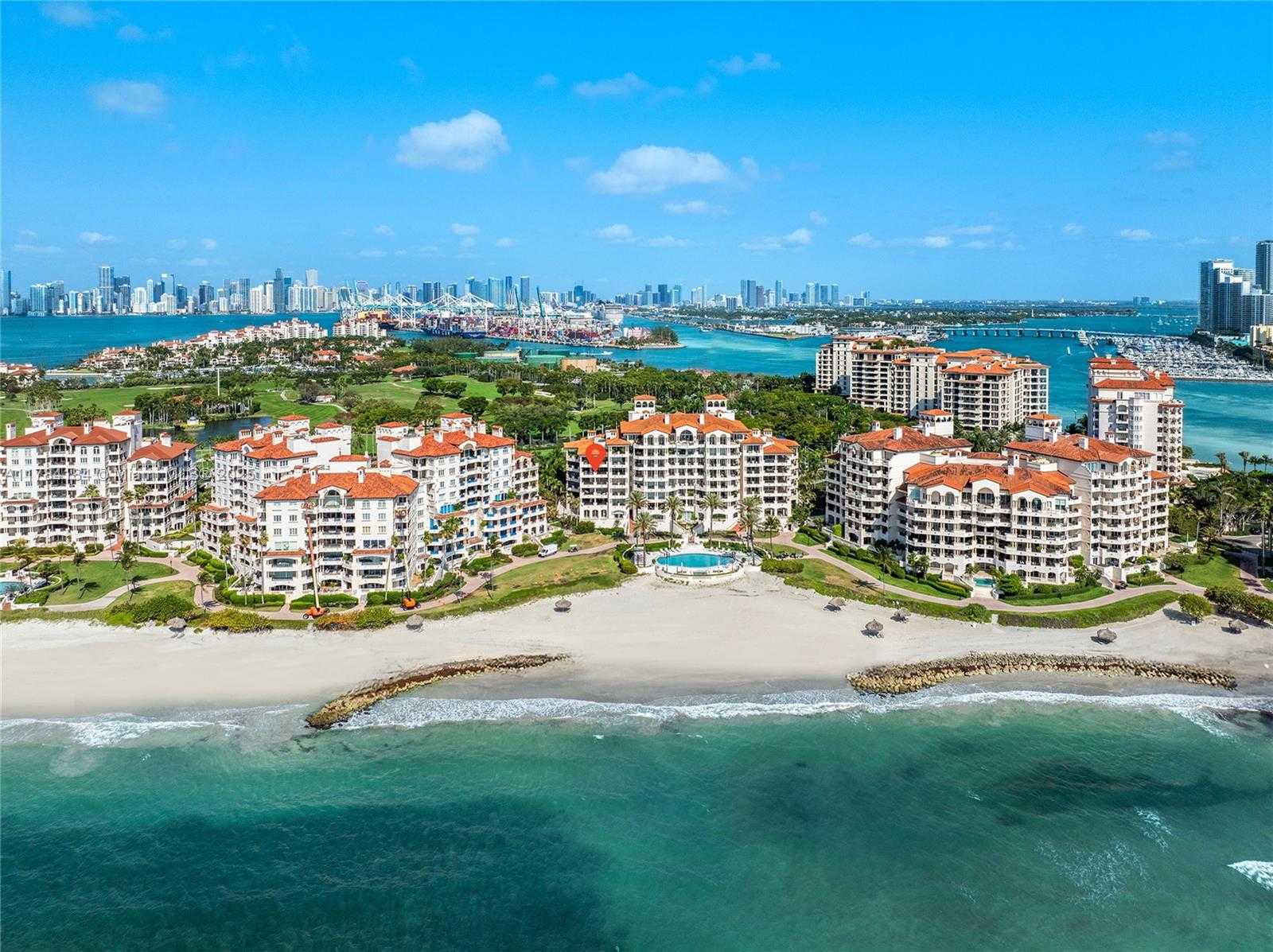 Small Image of 7600 FISHER ISLAND DR #7654, Miami Beach Number 52