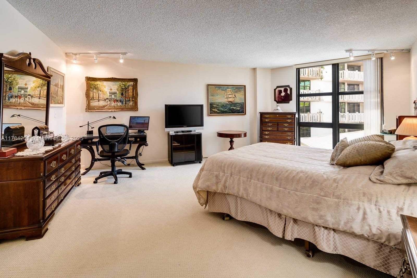 Small Image of 1121 CRANDON BLVD #F206, Key Biscayne Number 10