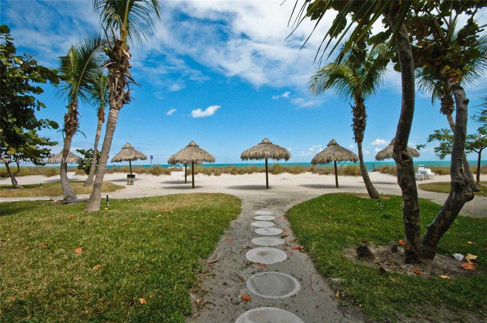 Small Image of 1121 CRANDON BLVD #F206, Key Biscayne Number 16