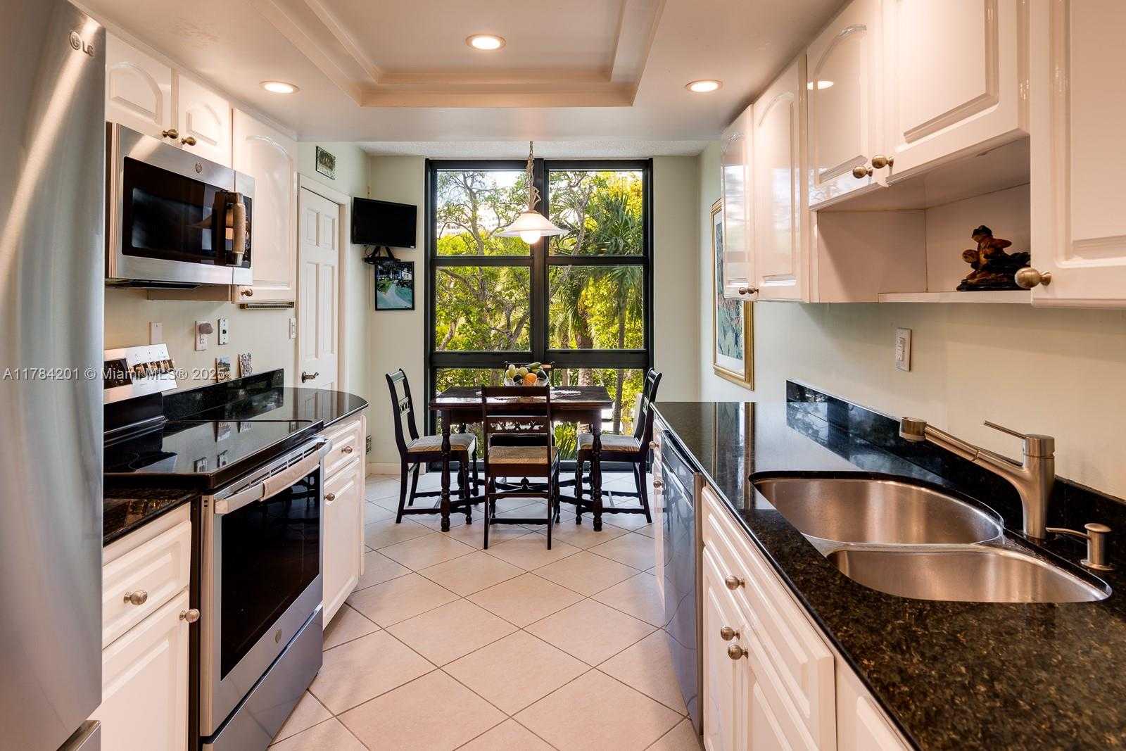 Small Image of 1121 CRANDON BLVD #F206, Key Biscayne Number 7