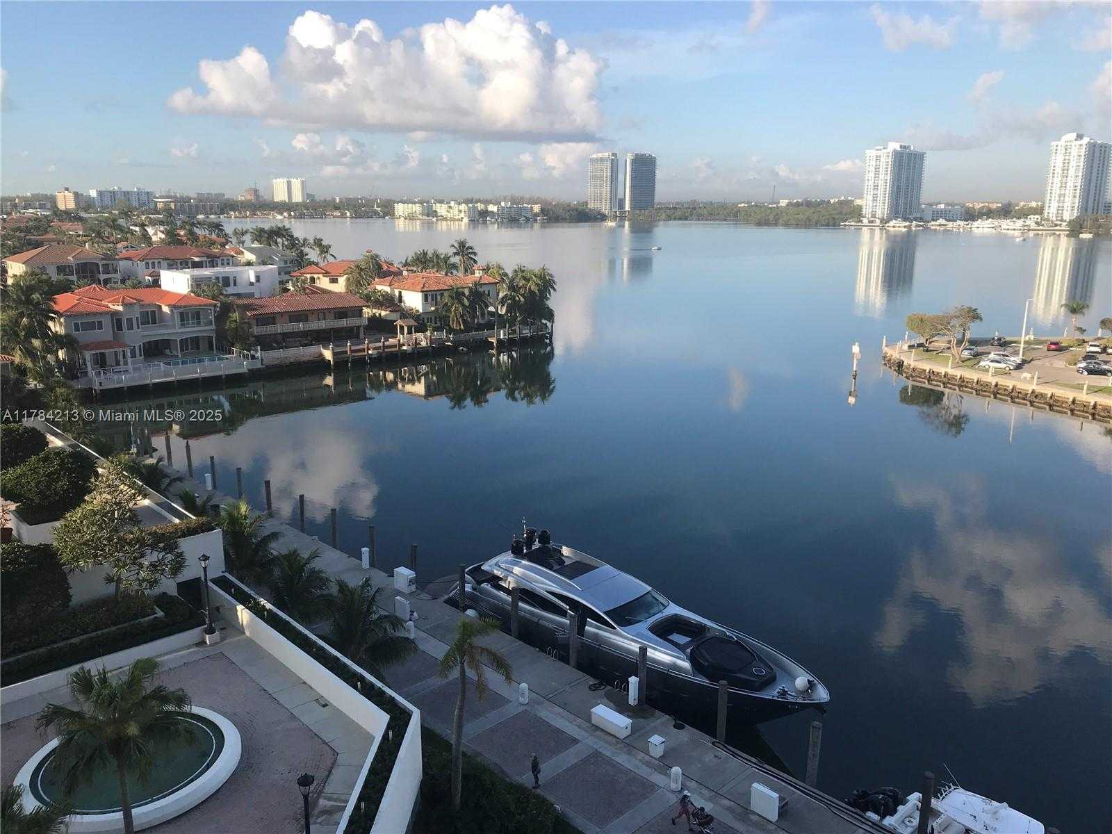 Small Image of 1000 WEST ISLAND BLVD #812, Aventura Number 10