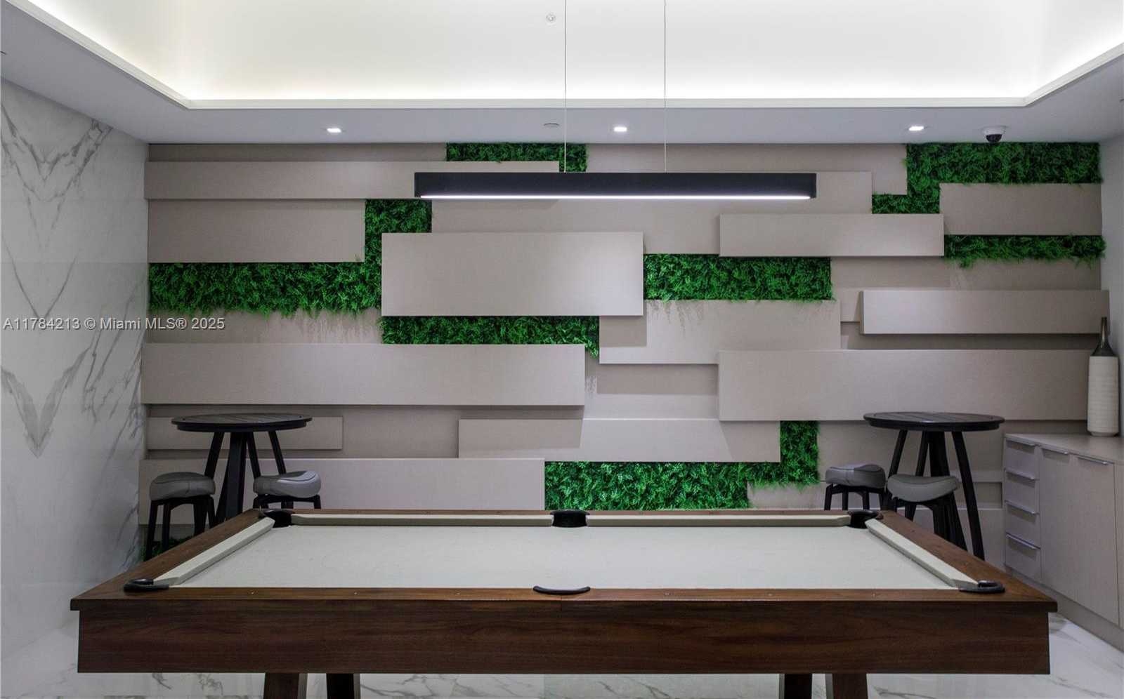 Small Image of 1000 WEST ISLAND BLVD #812, Aventura Number 18