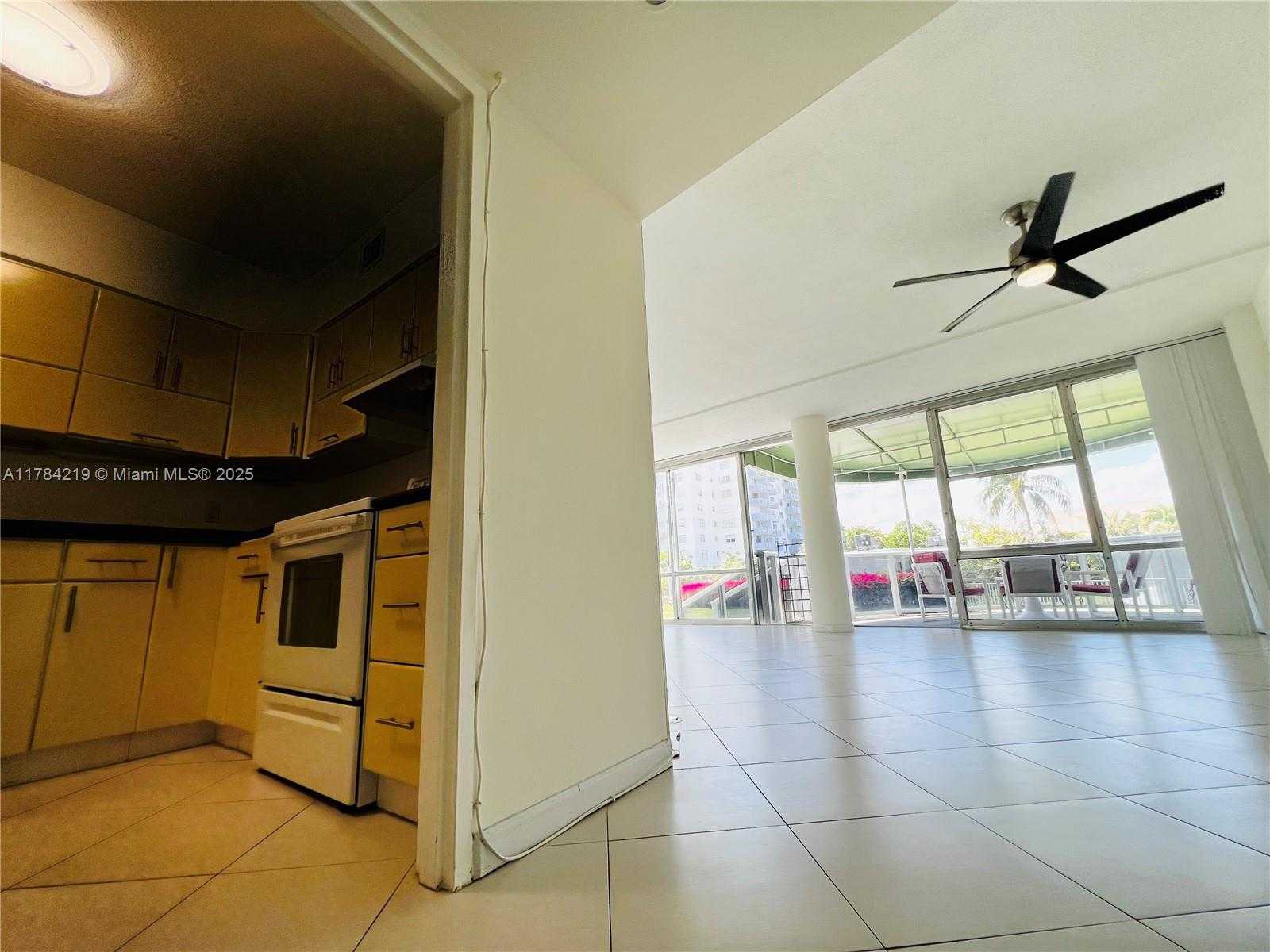 Small Image of 900 BAY DR #107, Miami Beach Number 13