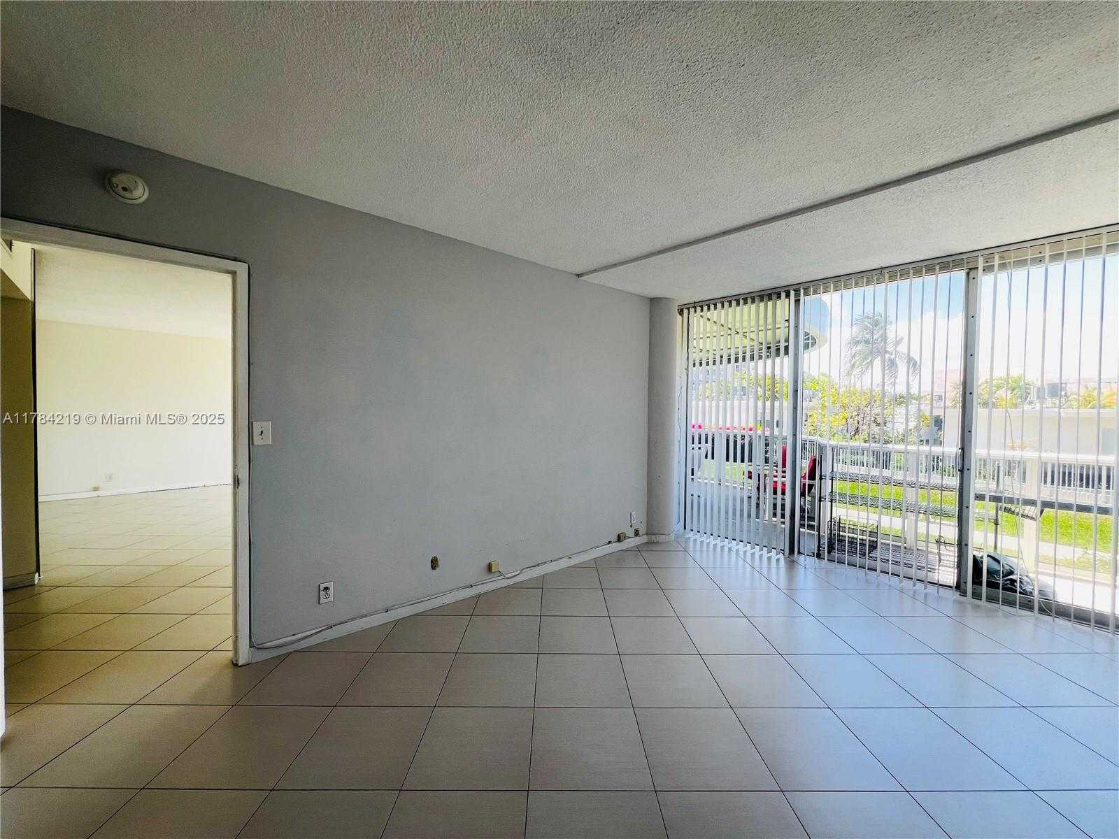 Small Image of 900 BAY DR #107, Miami Beach Number 14
