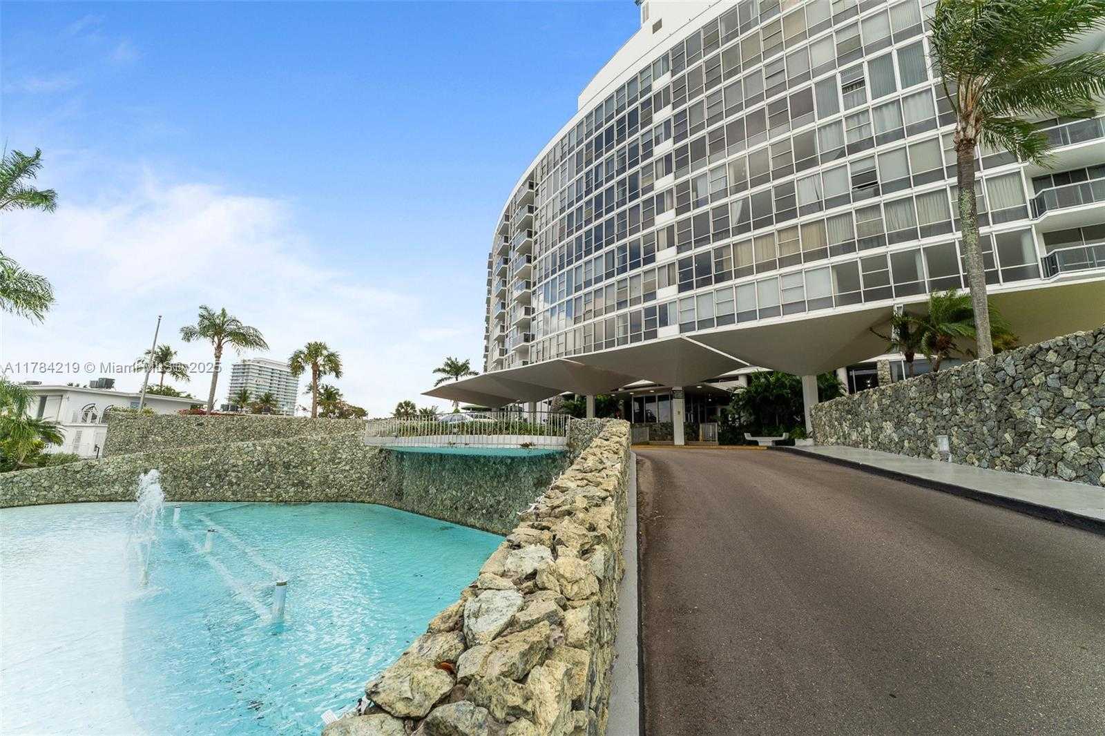 Small Image of 900 BAY DR #107, Miami Beach Number 25