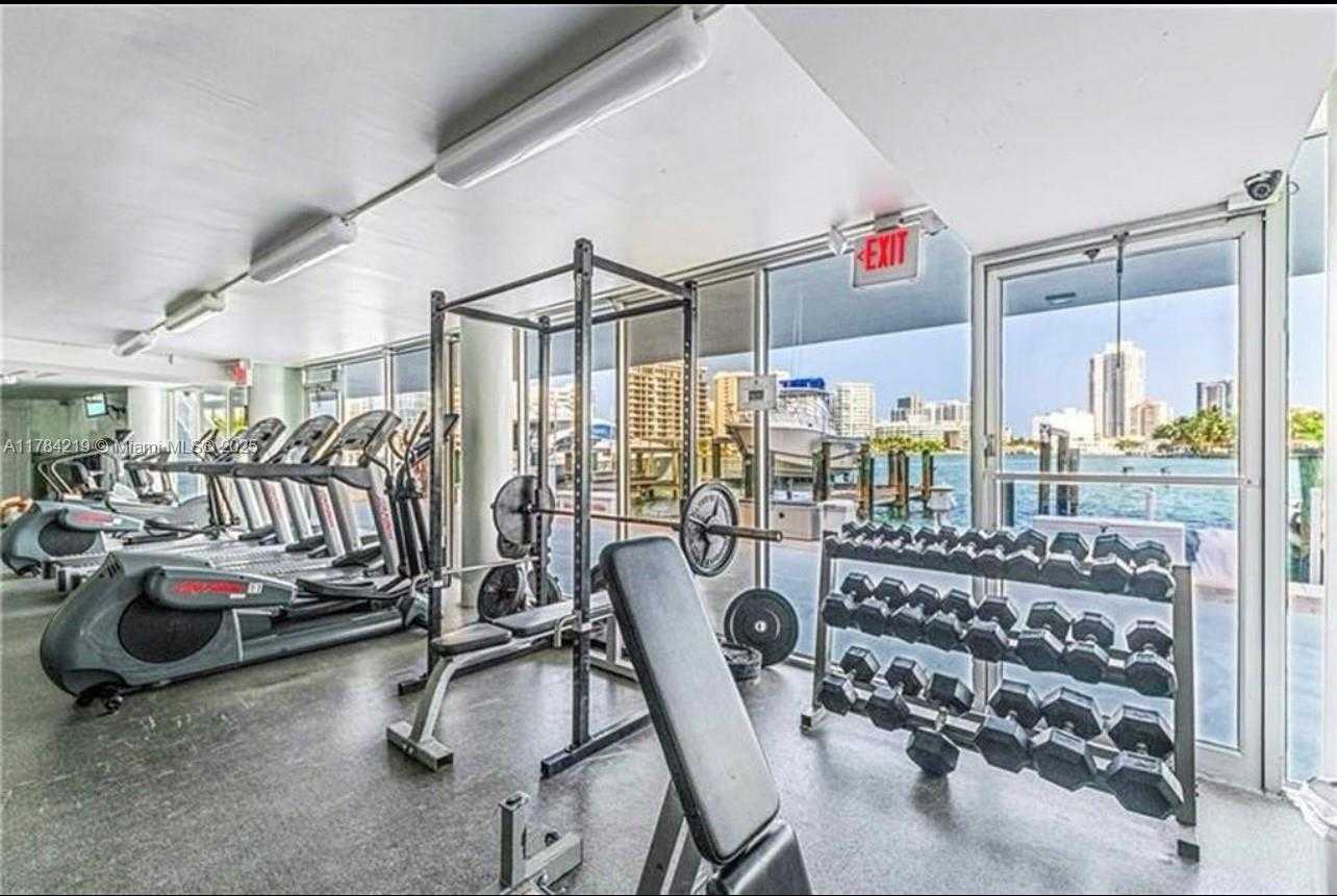 Small Image of 900 BAY DR #107, Miami Beach Number 27