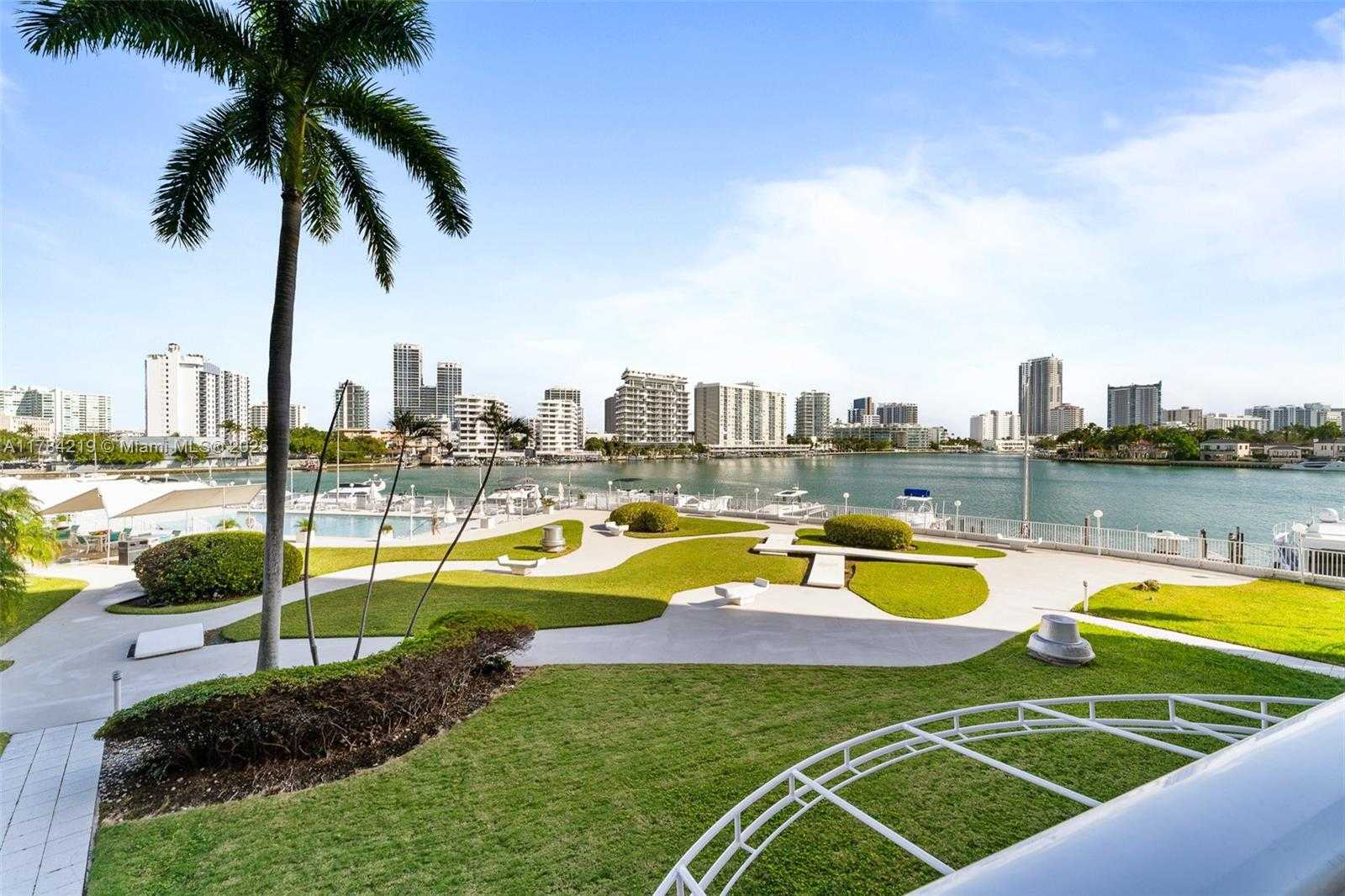Small Image of 900 BAY DR #107, Miami Beach Number 29