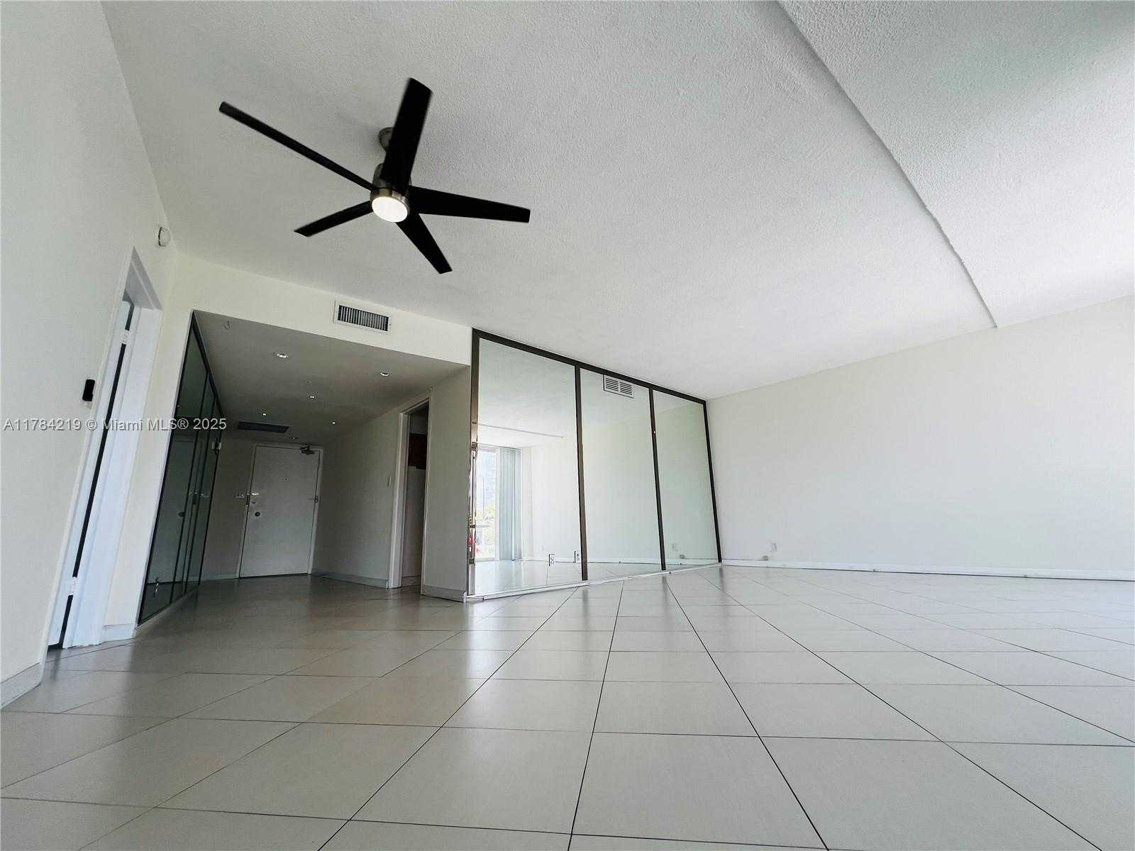 Small Image of 900 BAY DR #107, Miami Beach Number 4
