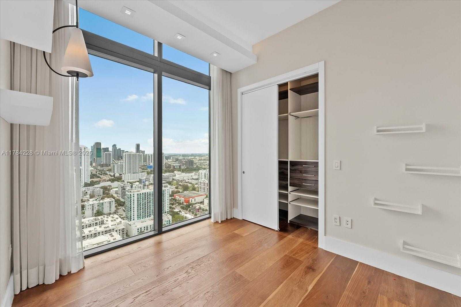 Small Image of 460 NORTH EAST 28TH ST #4104, Miami Number 17