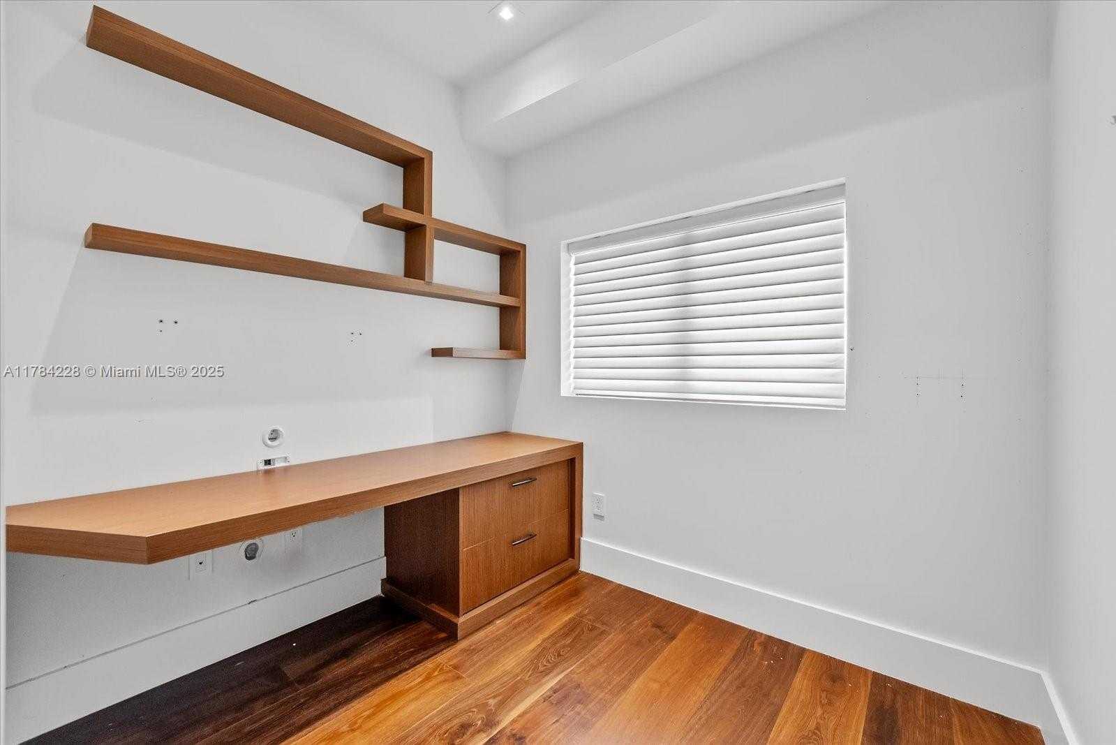 Small Image of 460 NORTH EAST 28TH ST #4104, Miami Number 22