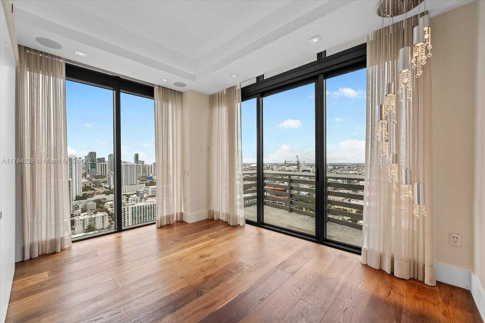 Small Image of 460 NORTH EAST 28TH ST #4104, Miami Number 25