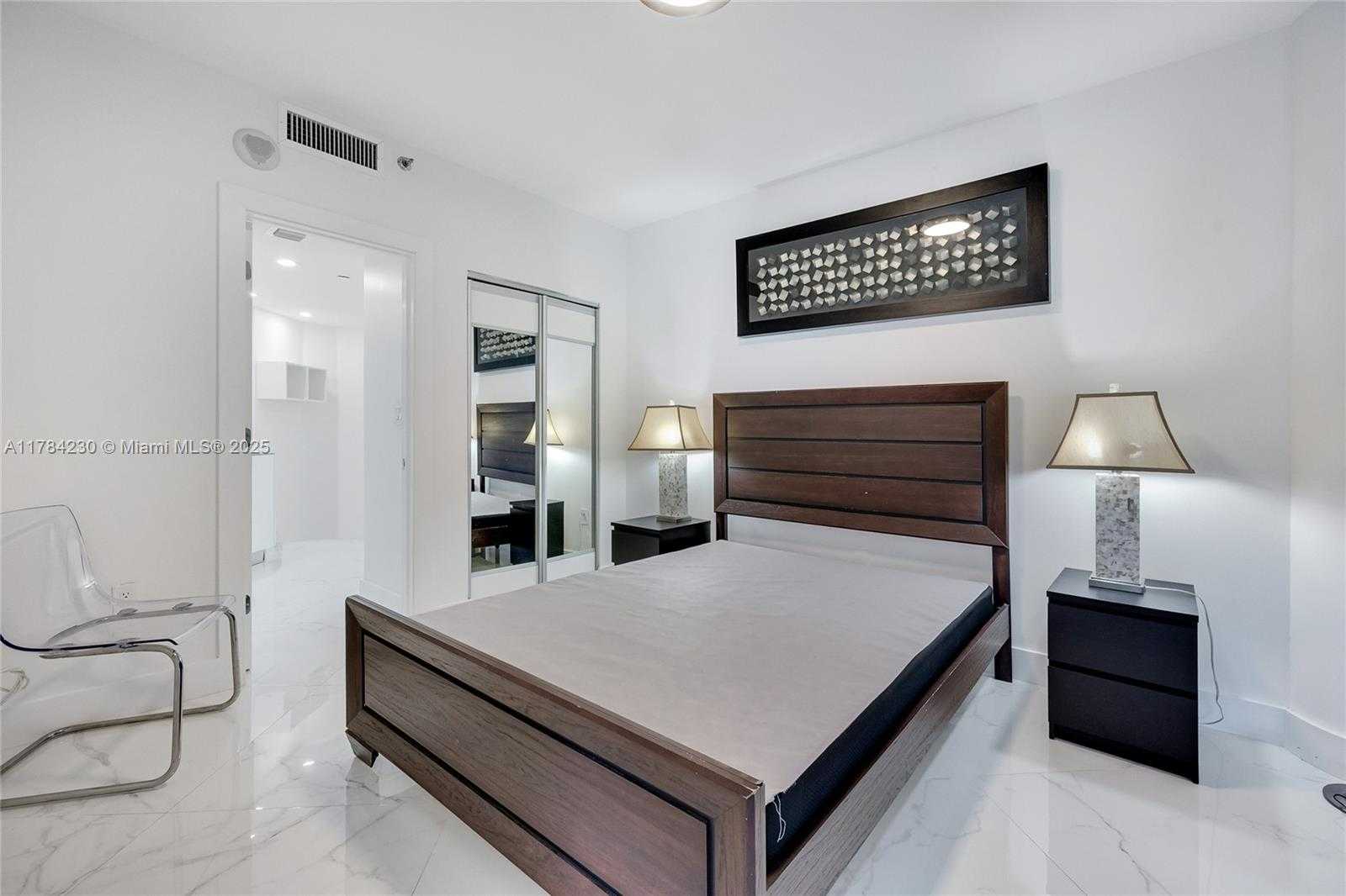 Small Image of 4000 ISLAND BLVD #2002, Aventura Number 14