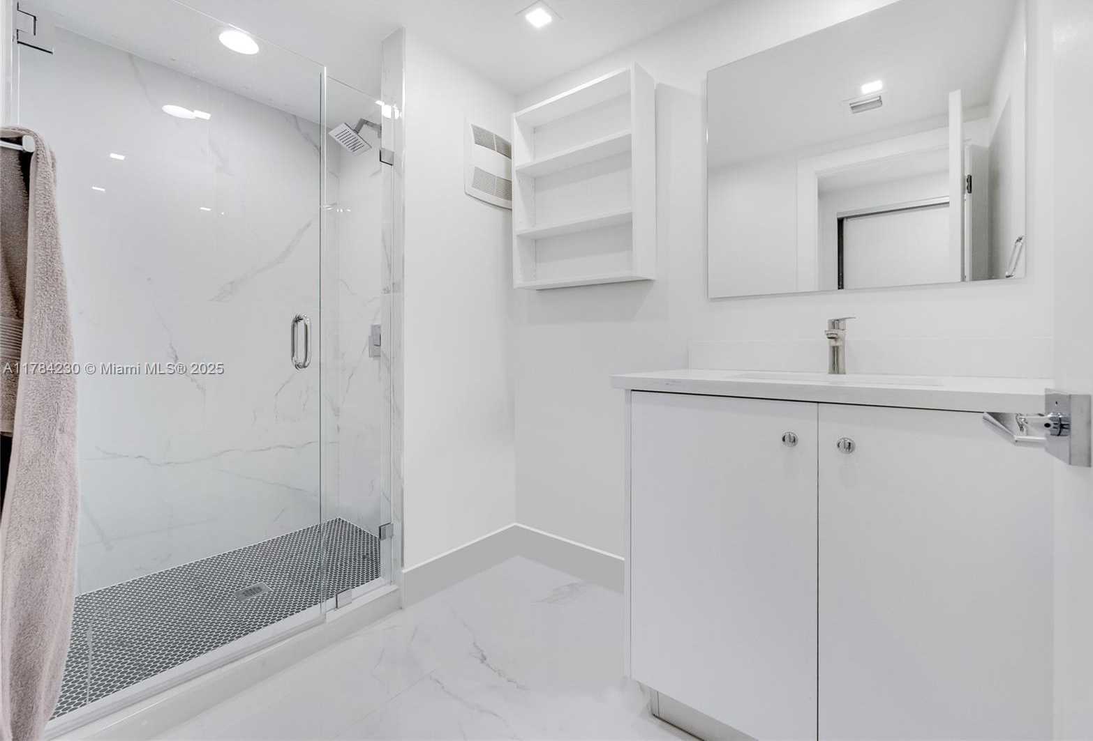 Small Image of 4000 ISLAND BLVD #2002, Aventura Number 15