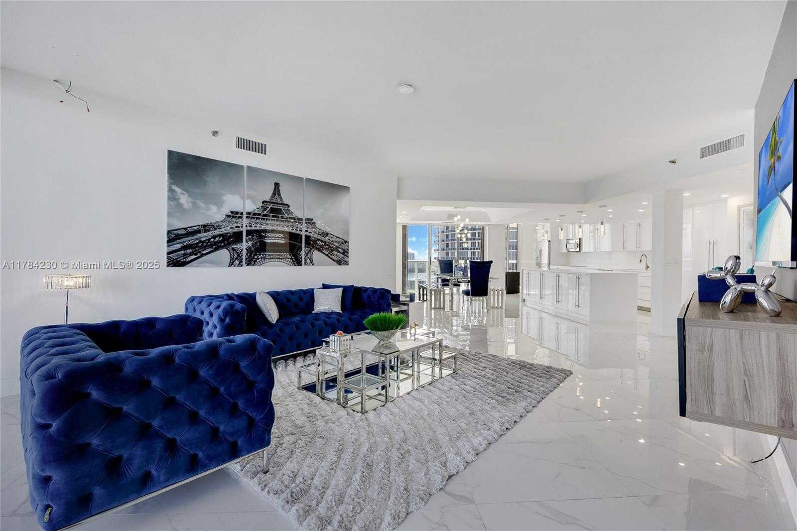 Small Image of 4000 ISLAND BLVD #2002, Aventura Number 4