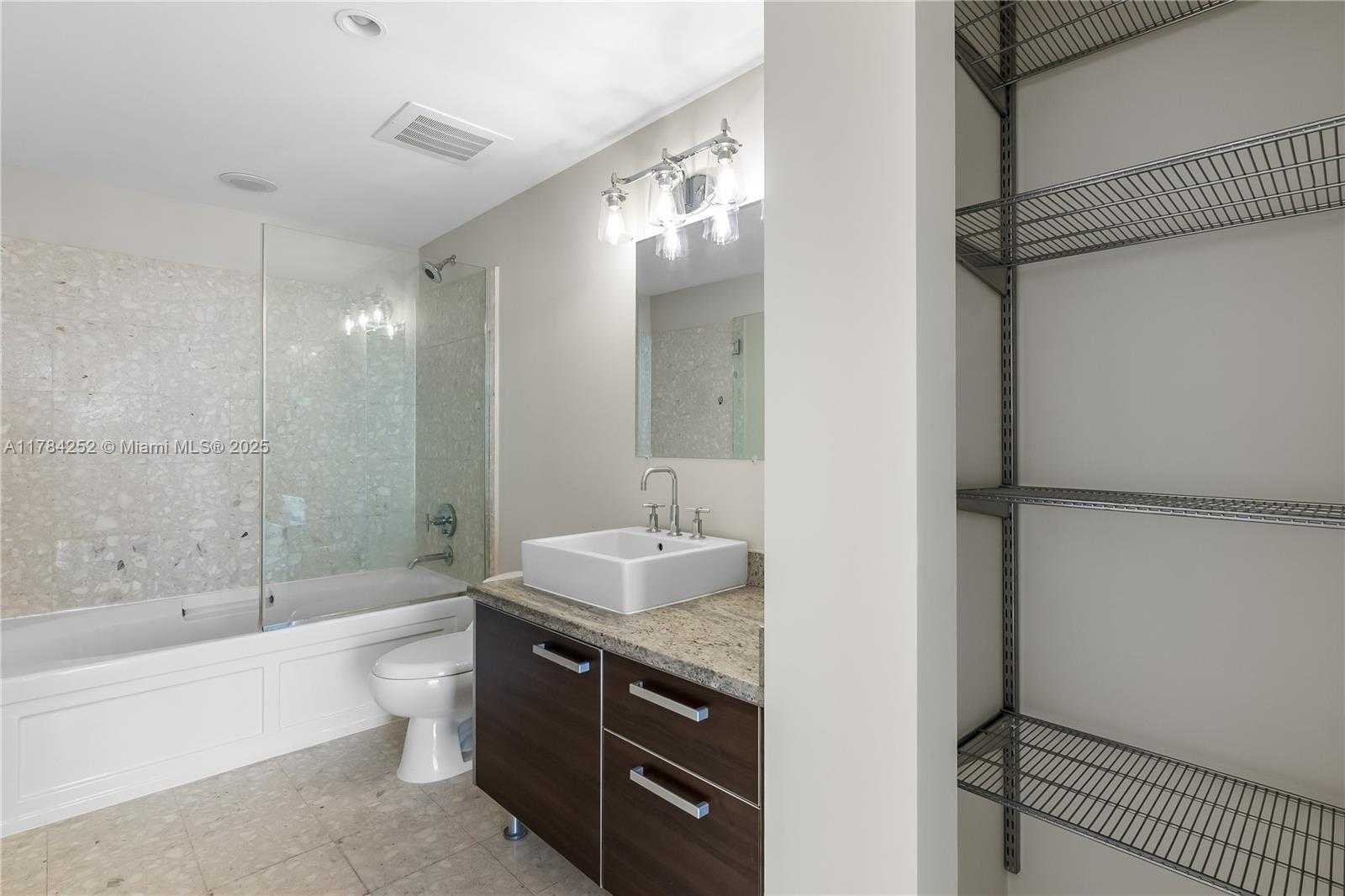 Small Image of 185 SOUTH WEST 7TH ST #4209, Miami Number 10