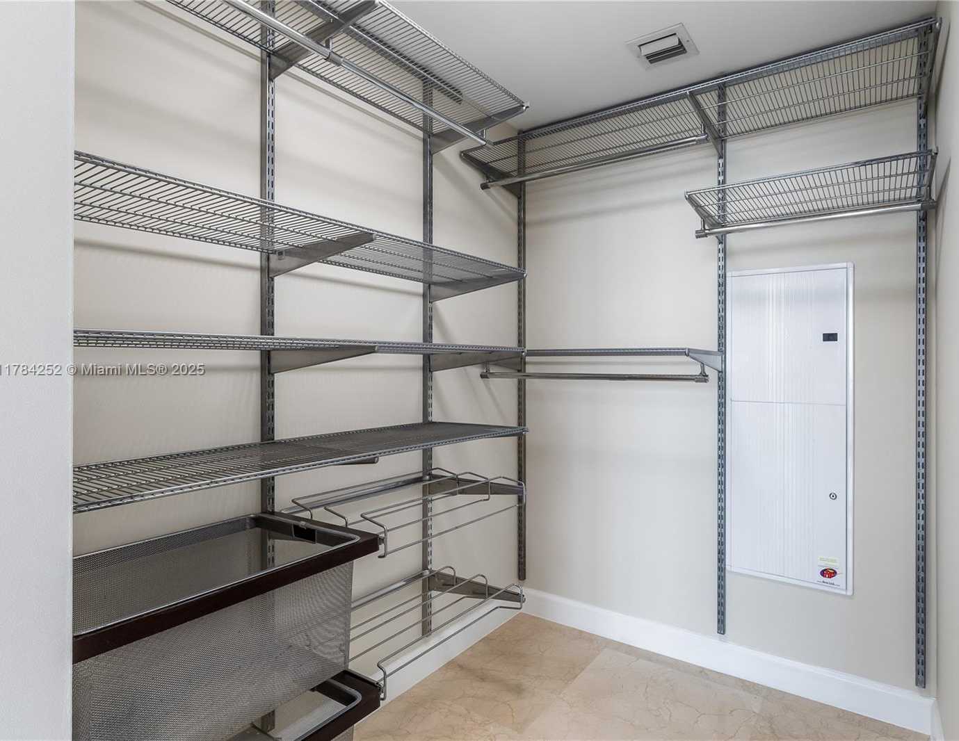 Small Image of 185 SOUTH WEST 7TH ST #4209, Miami Number 12