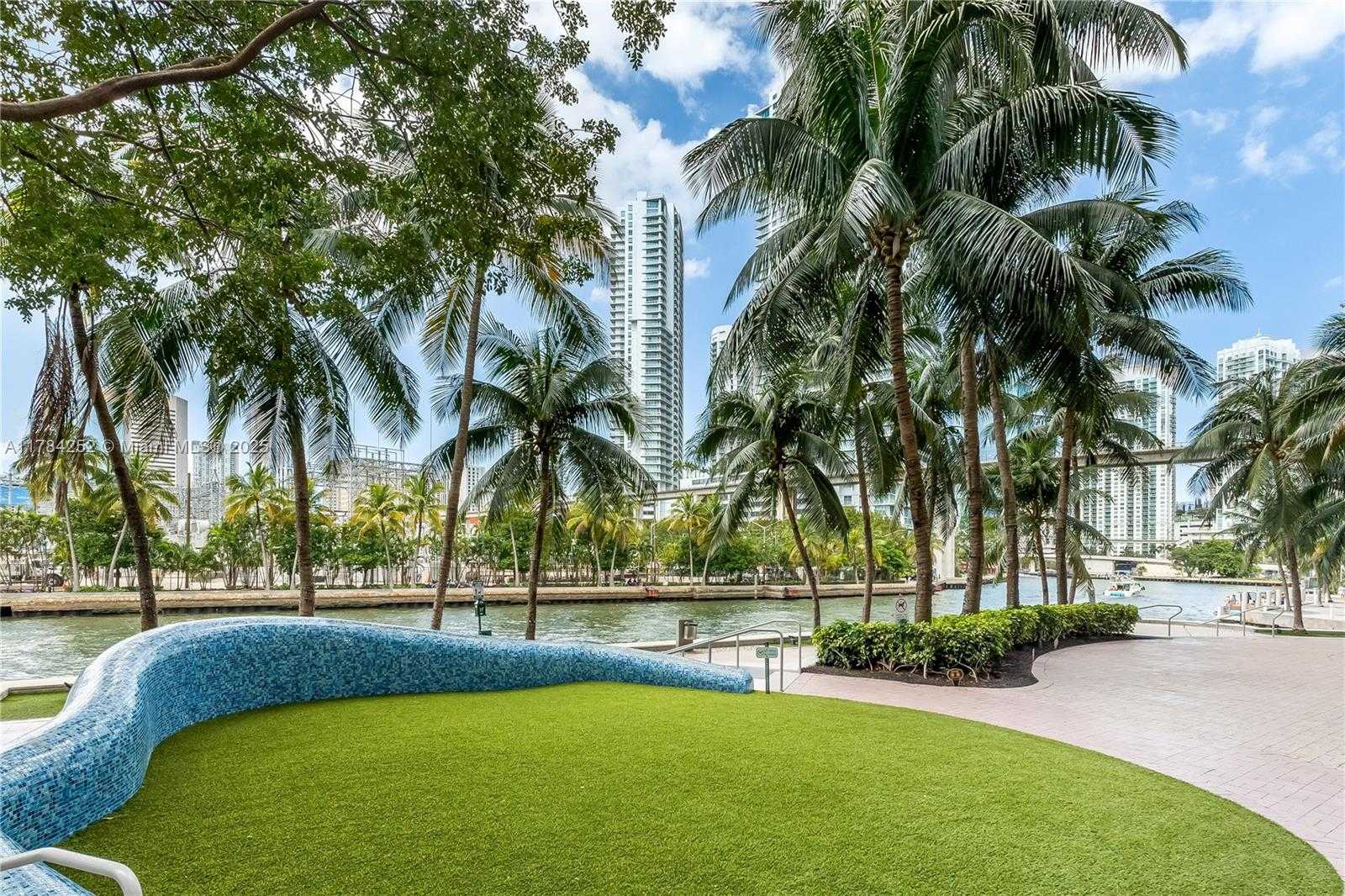 Small Image of 185 SOUTH WEST 7TH ST #4209, Miami Number 28
