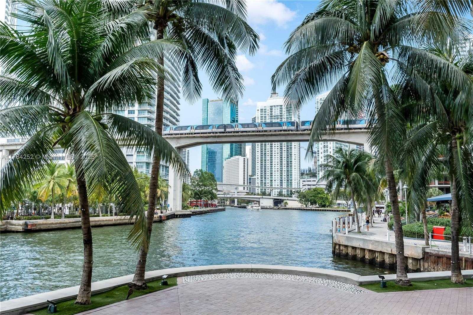 Small Image of 185 SOUTH WEST 7TH ST #4209, Miami Number 29