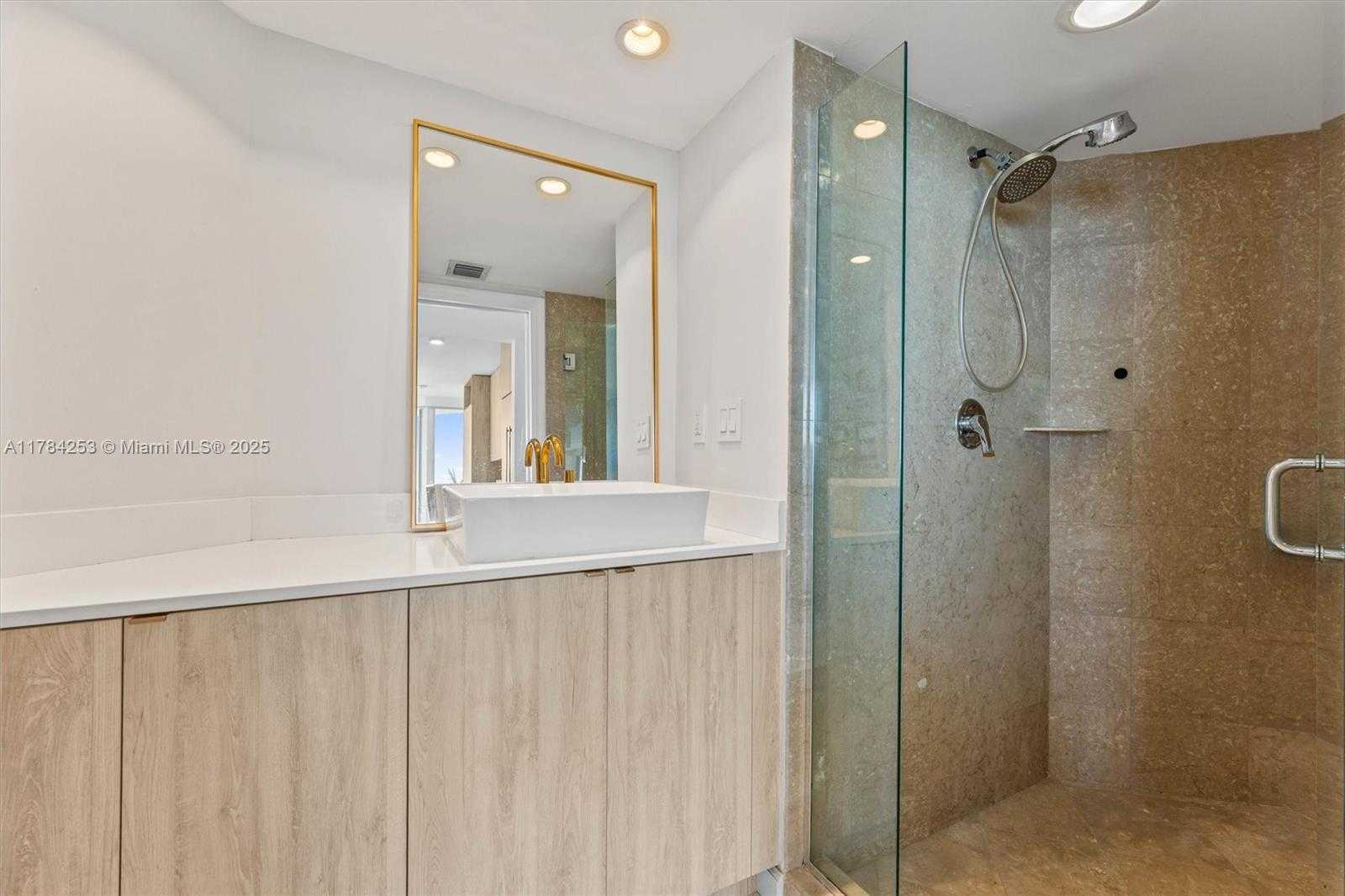 Small Image of 7330 OCEAN TER #20-B, Miami Beach Number 24