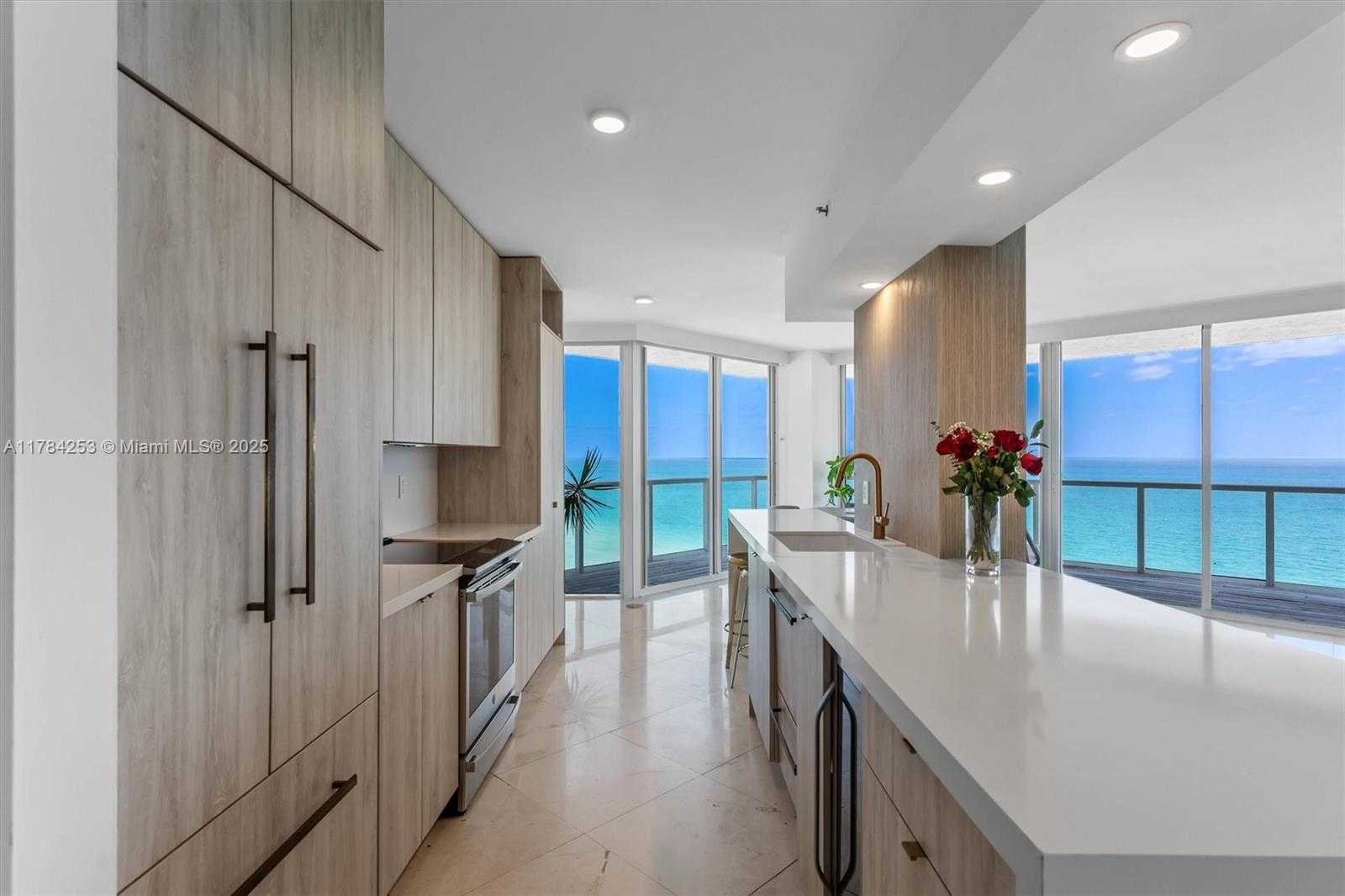 Small Image of 7330 OCEAN TER #20-B, Miami Beach Number 6