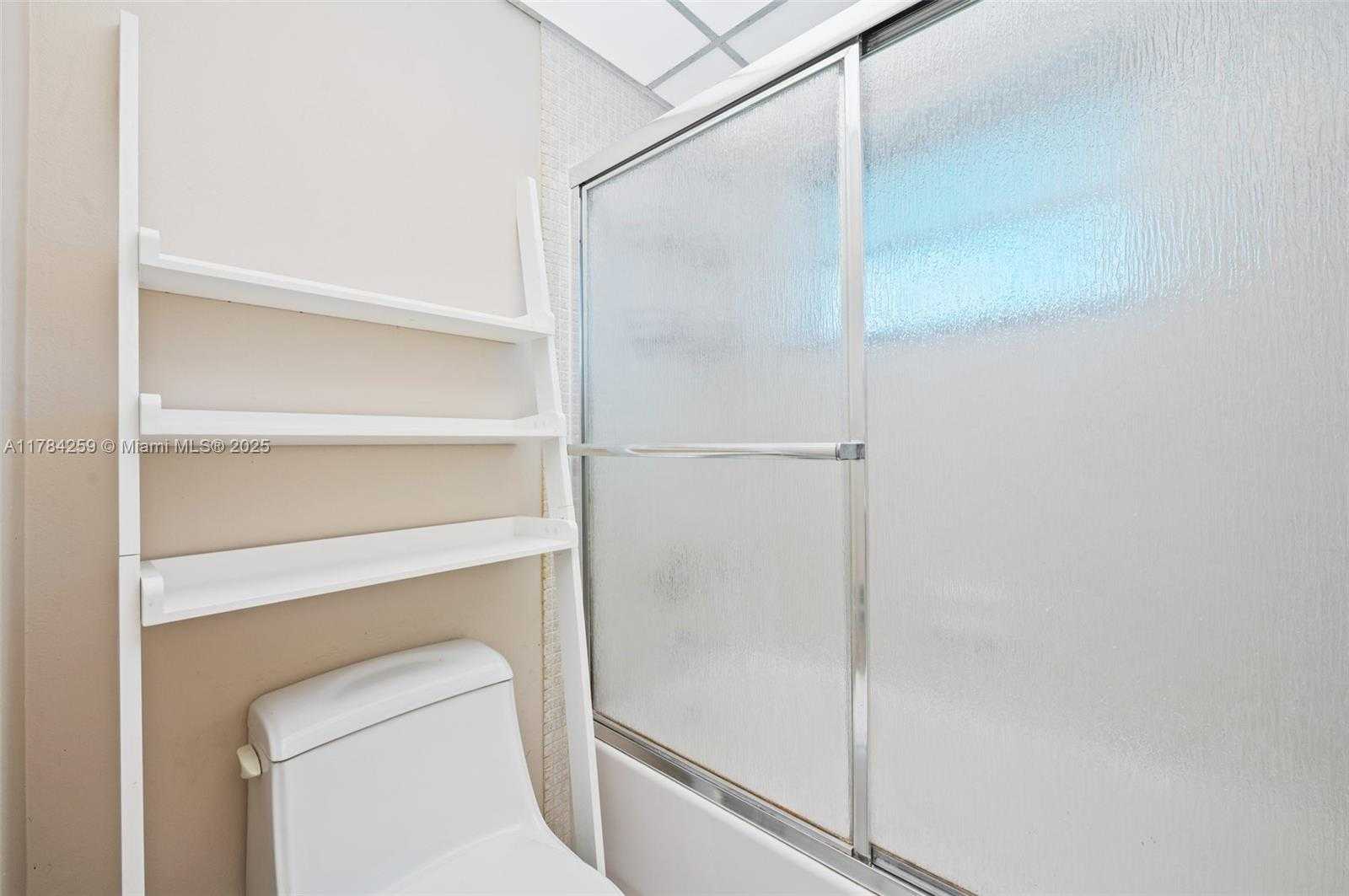 Small Image of 3000 RIVERSIDE DR #309-1, Coral Springs Number 18