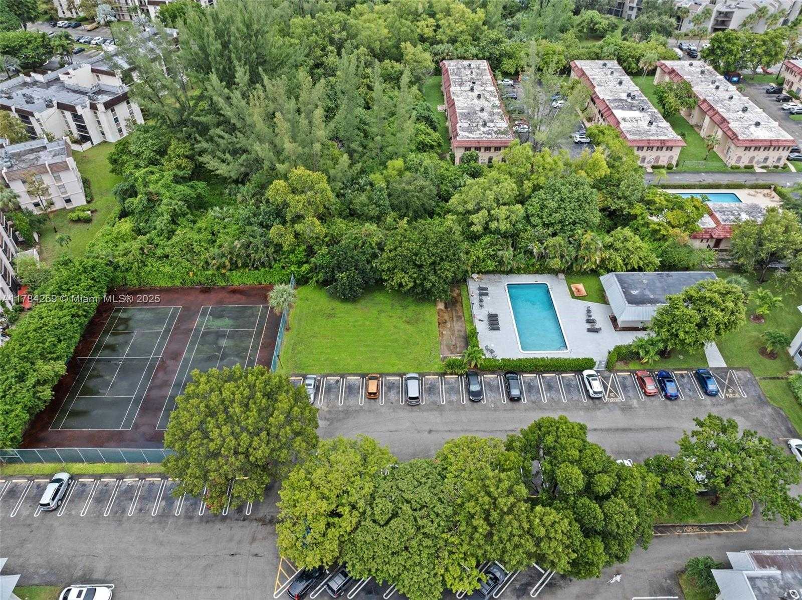 Small Image of 3000 RIVERSIDE DR #309-1, Coral Springs Number 25