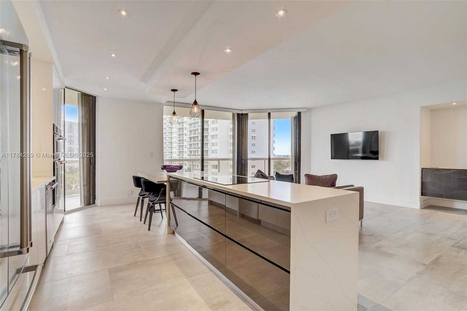 Small Image of 20191 EAST COUNTRY CLUB DR #802, Aventura Number 10