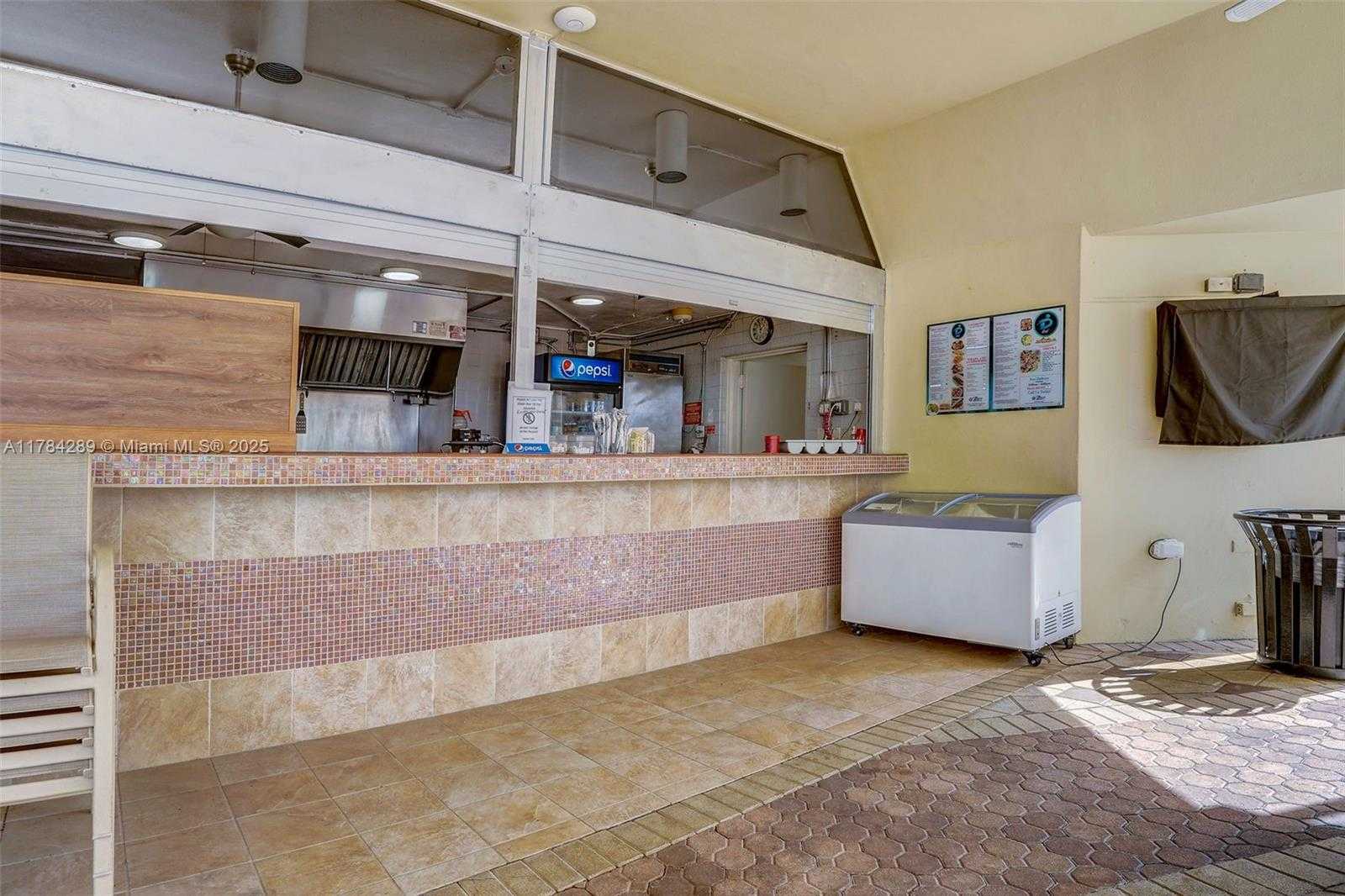 Small Image of 20191 EAST COUNTRY CLUB DR #802, Aventura Number 26