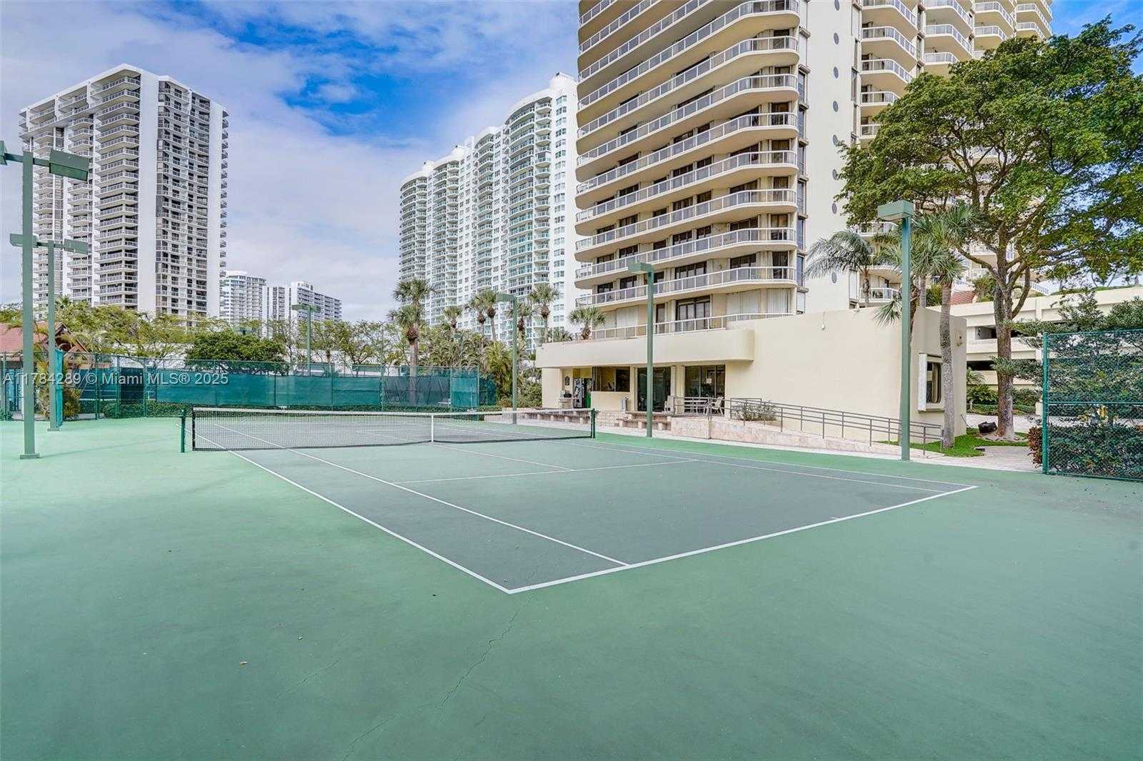 Small Image of 20191 EAST COUNTRY CLUB DR #802, Aventura Number 36