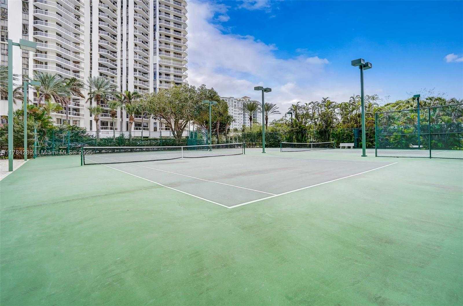 Small Image of 20191 EAST COUNTRY CLUB DR #802, Aventura Number 37