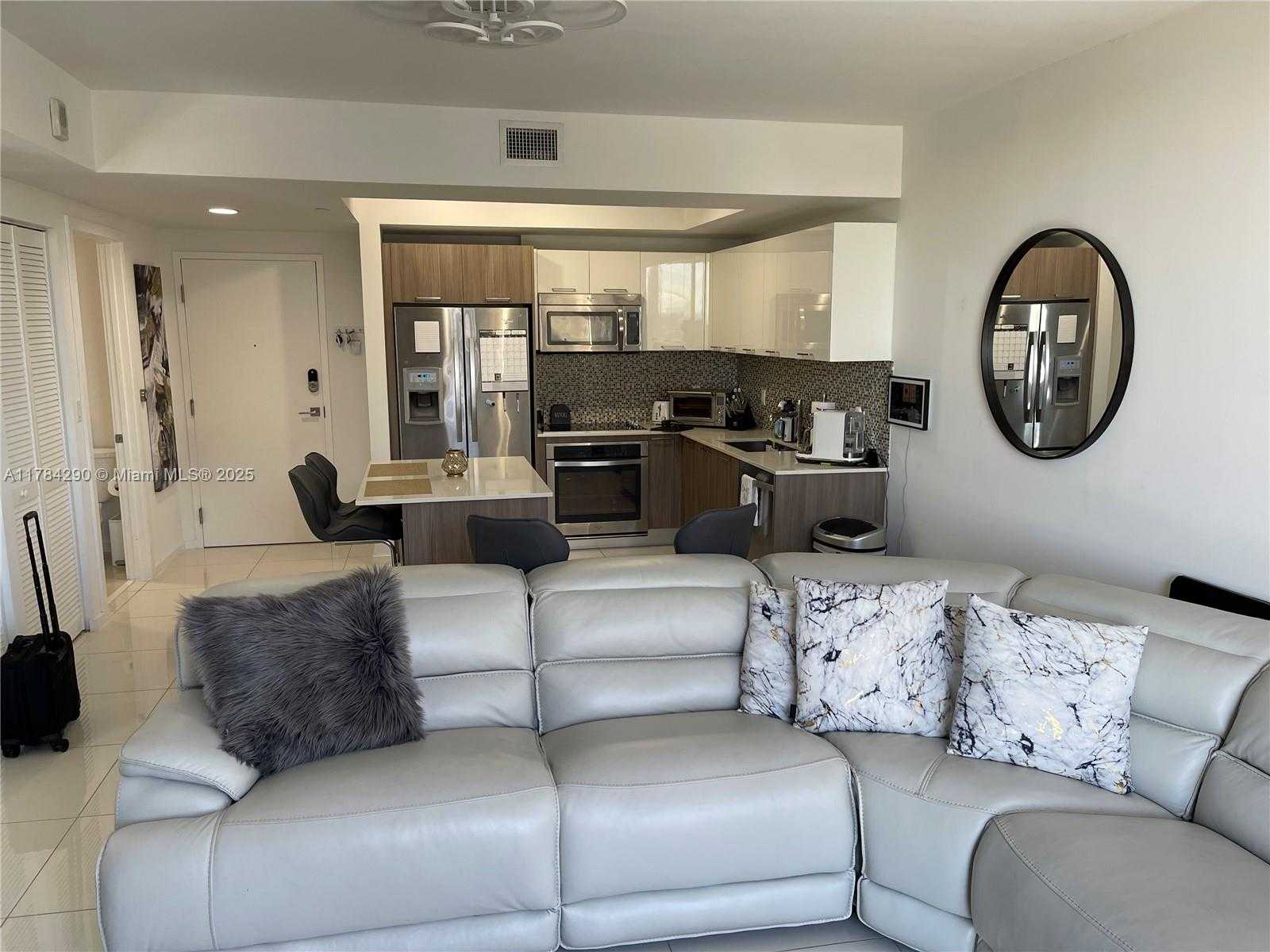 Small Image of 5300 PASEO BLVD #1205, Doral Number 14
