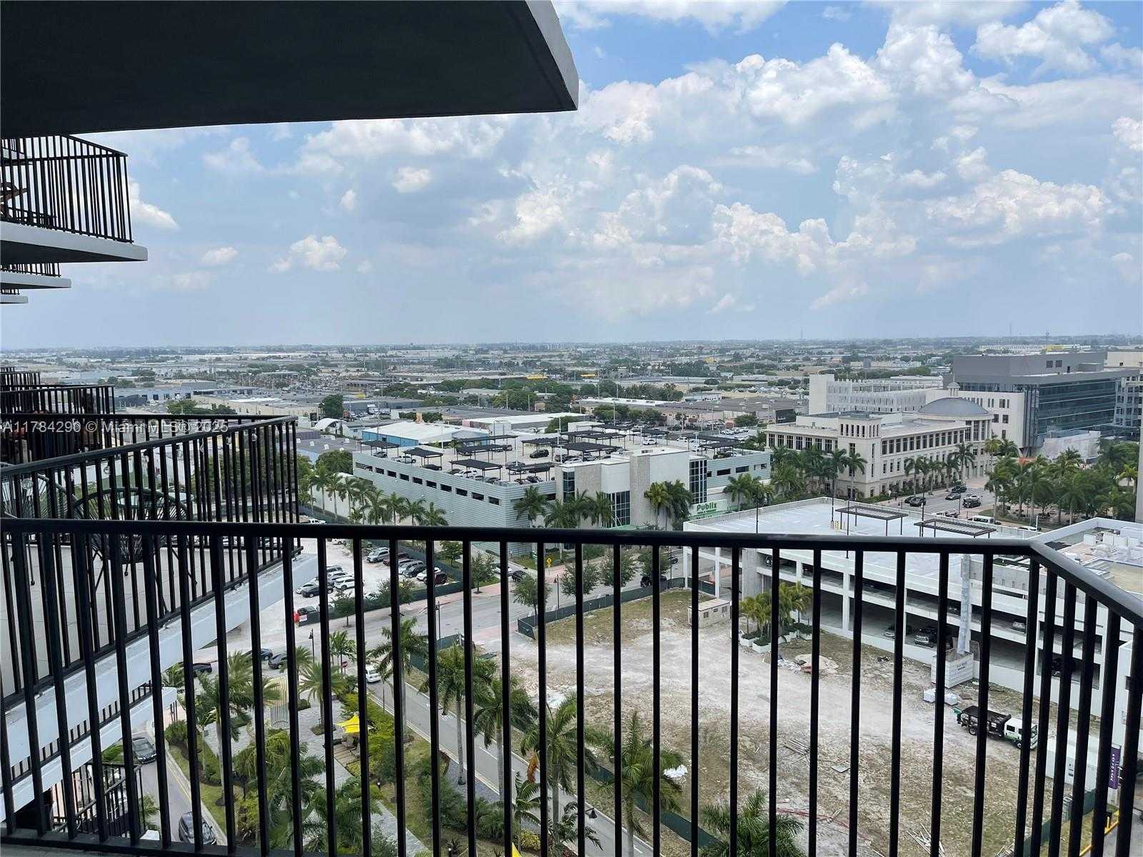 Small Image of 5300 PASEO BLVD #1205, Doral Number 8