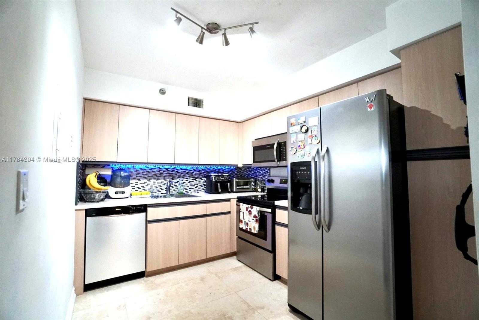 Small Image of 3400 NORTH EAST 192ND ST #606, Aventura Number 5
