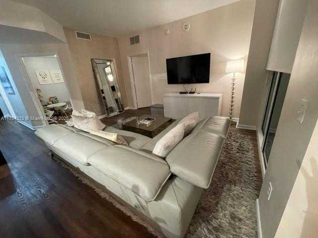 Small Image of 253 NORTH EAST 2ND ST #1008, Miami Number 8