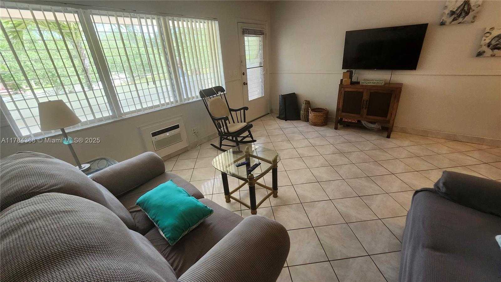 Small Image of 900 SOUTH WEST 10TH TER #21S, Hallandale Beach Number 14