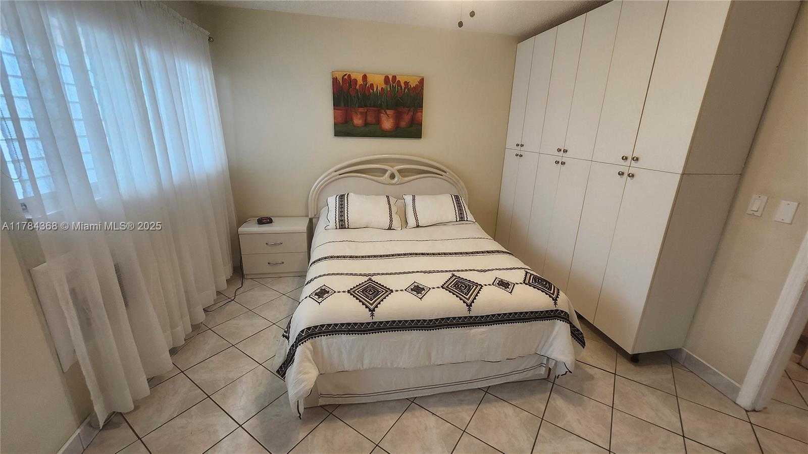 Small Image of 900 SOUTH WEST 10TH TER #21S, Hallandale Beach Number 9