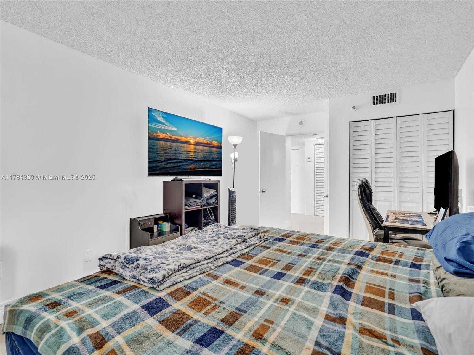 Small Image of 800 NORTH MIAMI AVE #E1204, Miami Number 19