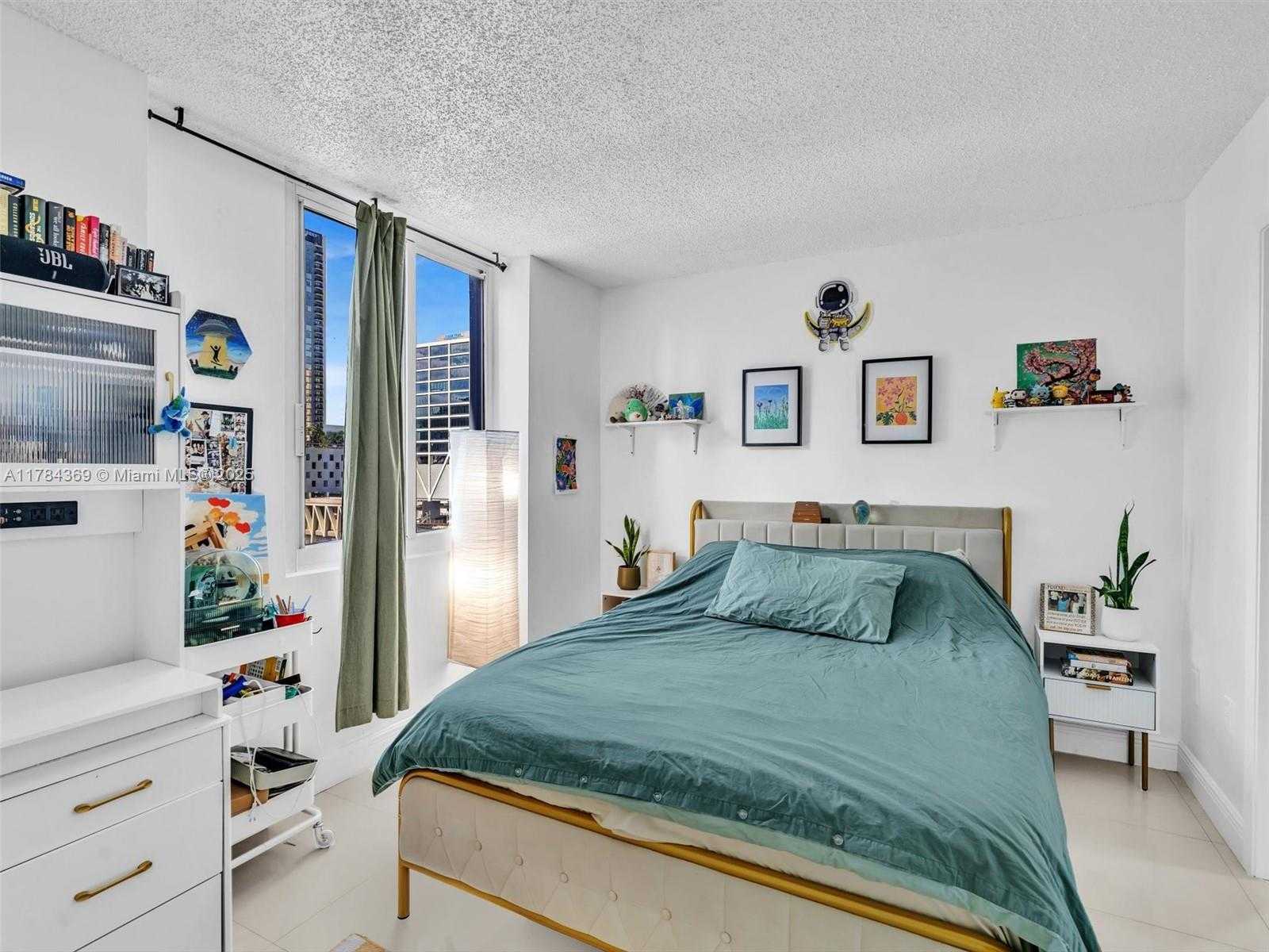 Small Image of 800 NORTH MIAMI AVE #E1204, Miami Number 22
