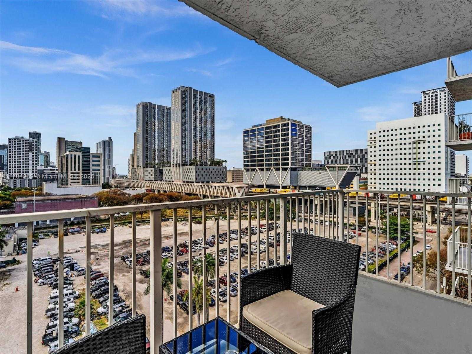 Small Image of 800 NORTH MIAMI AVE #E1204, Miami Number 27